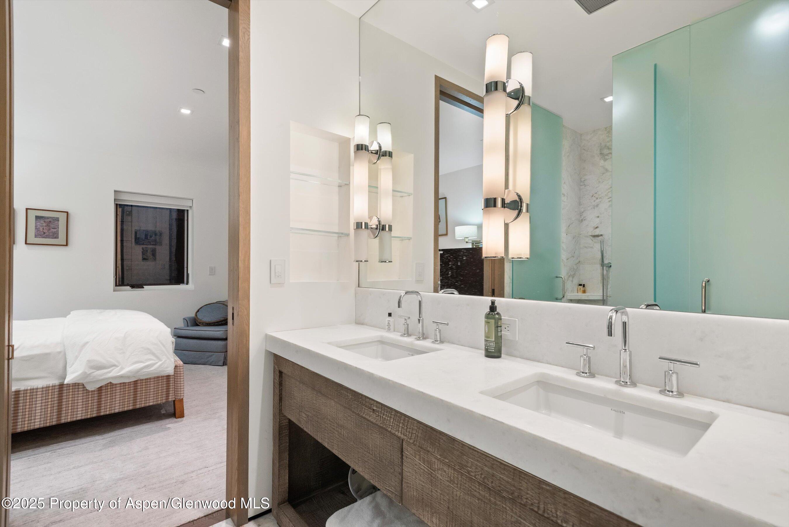 219 N Monarch Street, Aspen