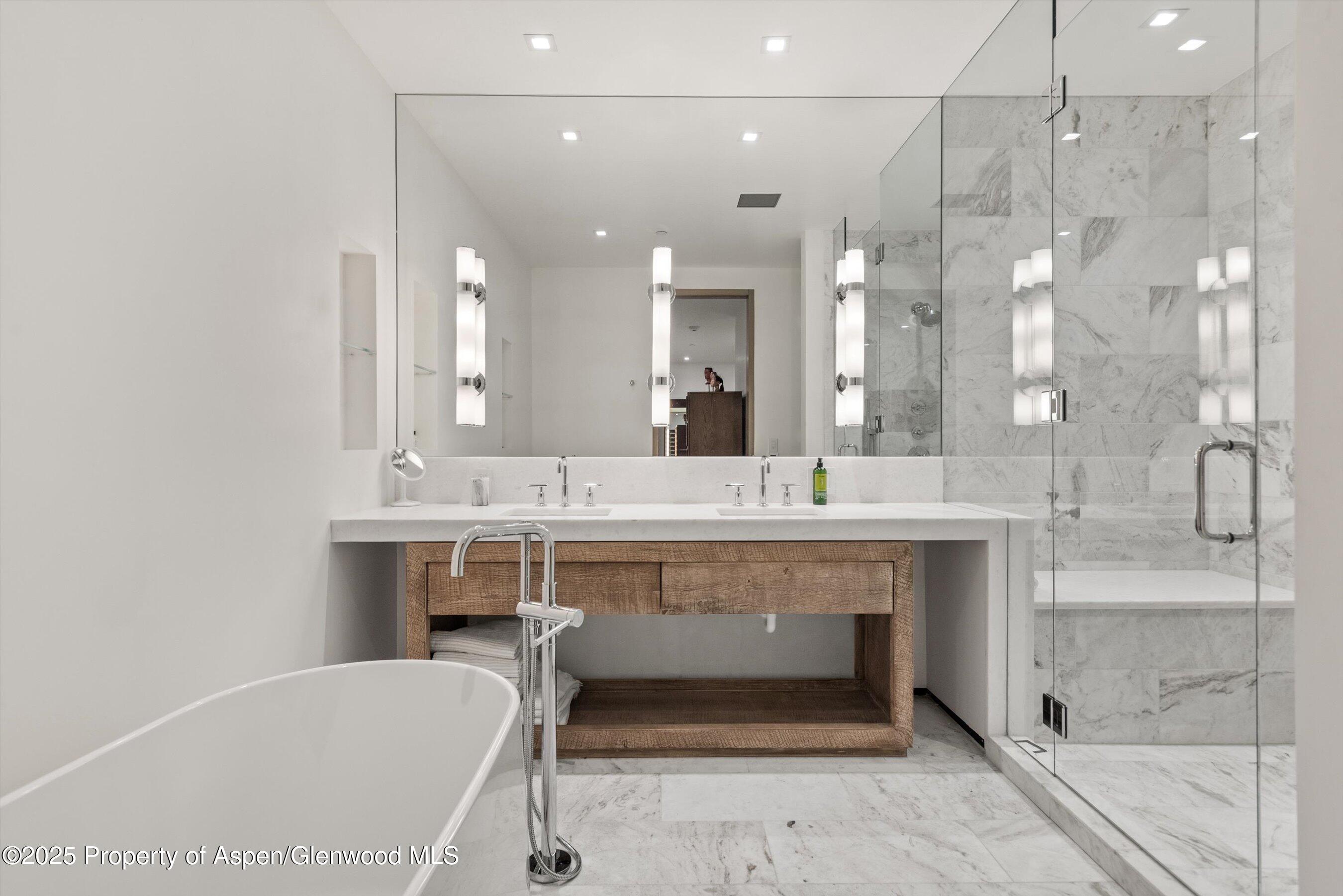 219 N Monarch Street, Aspen