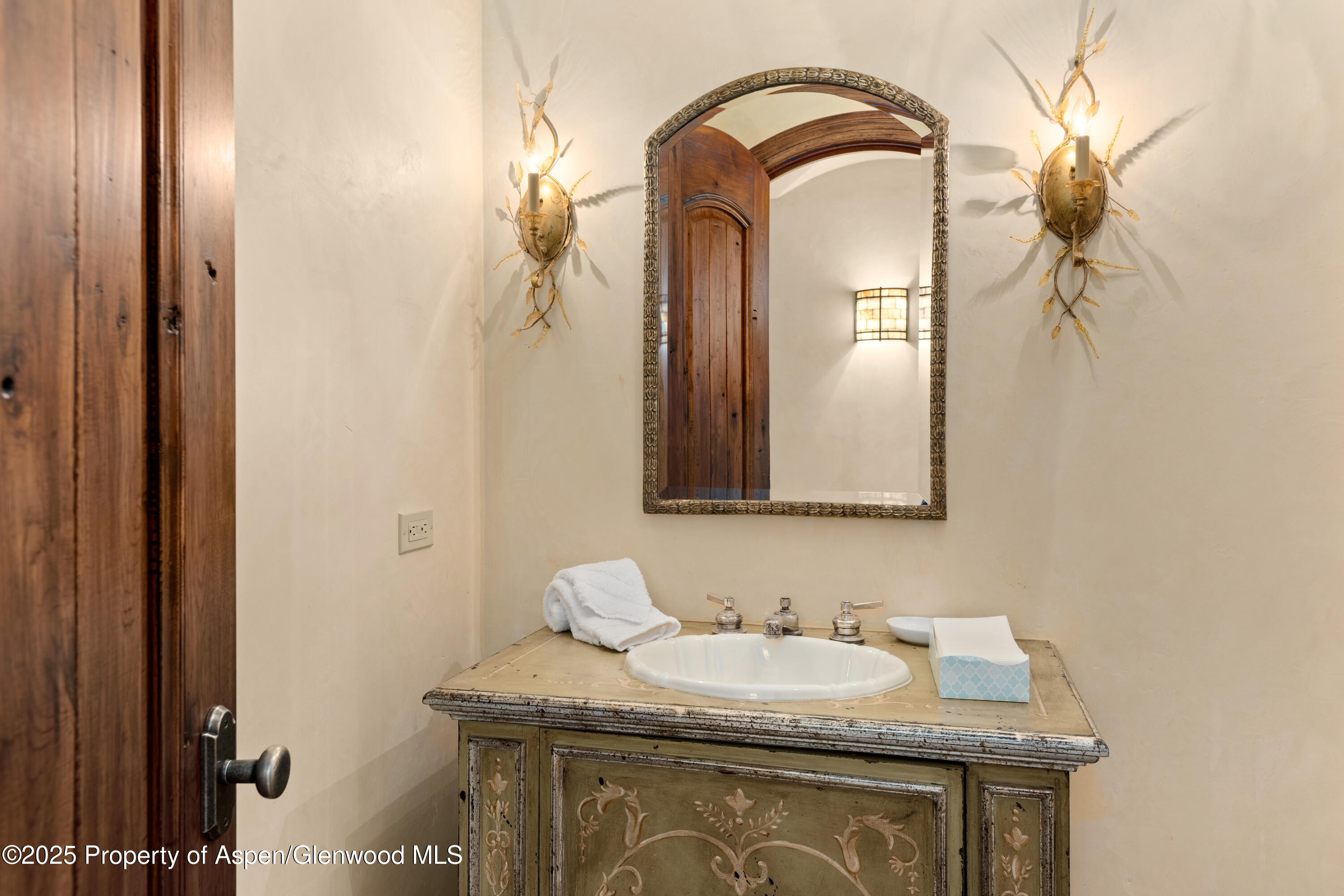 388 Exhibition Lane, Aspen