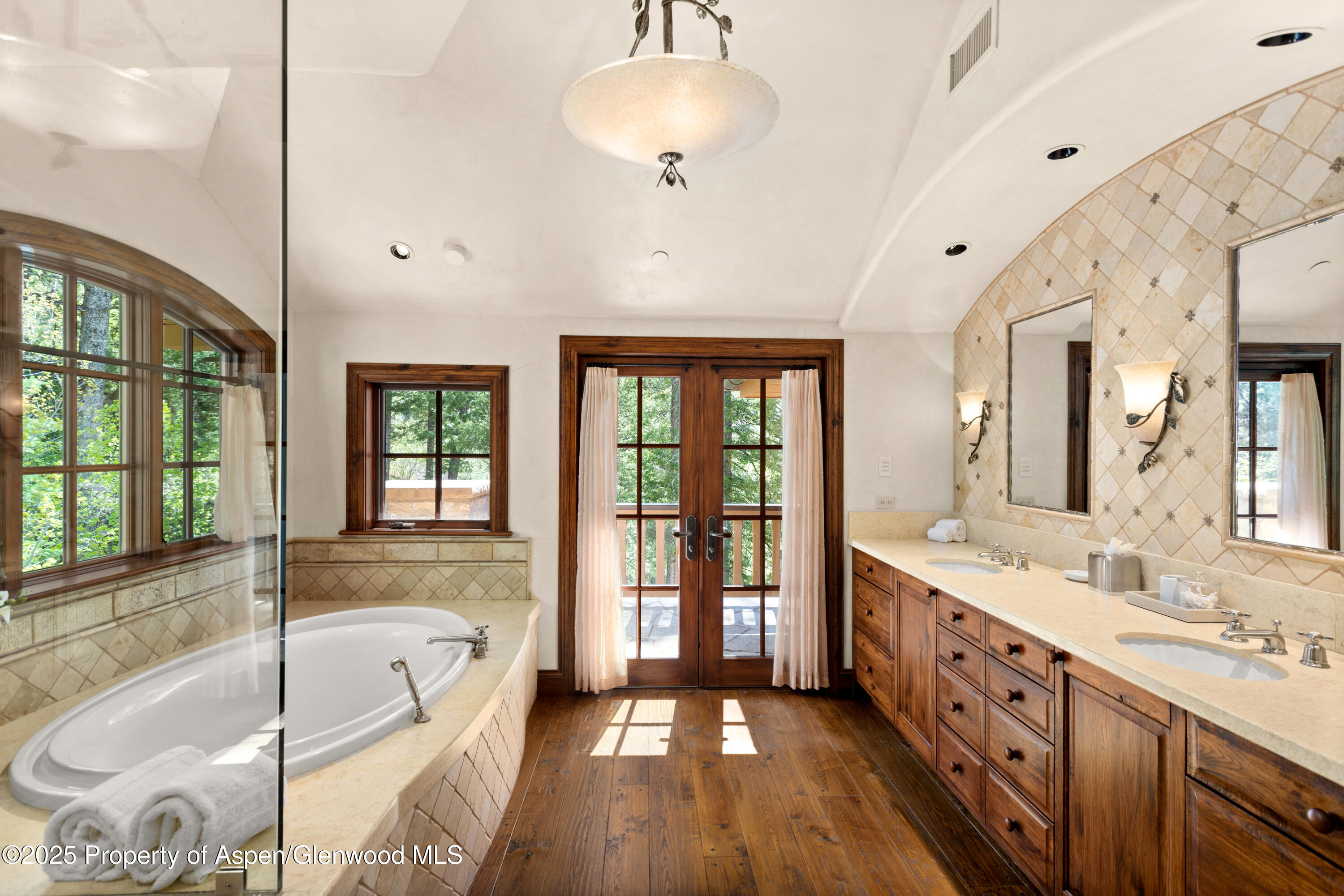 388 Exhibition Lane, Aspen