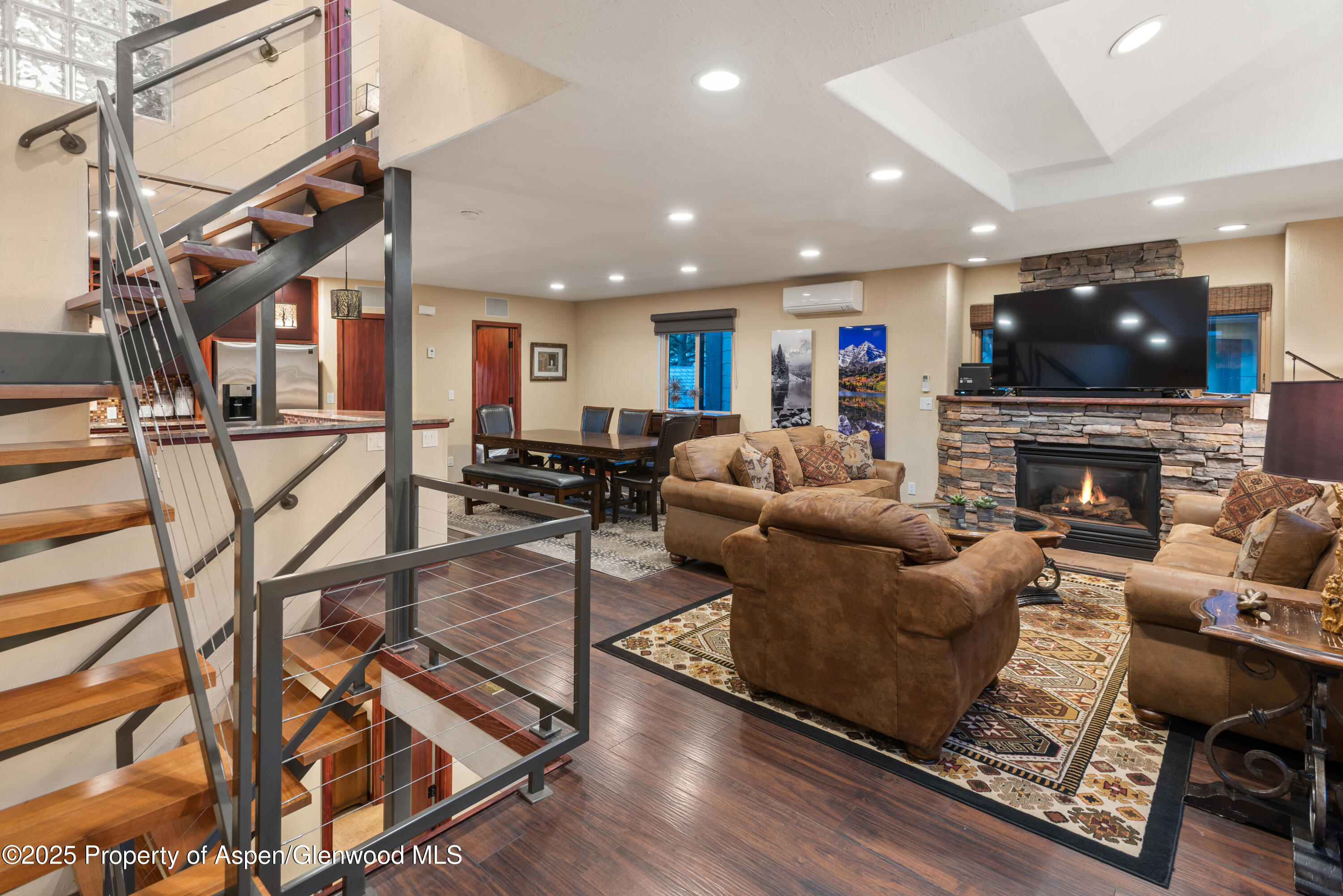 650 S Monarch Street, Unit 4