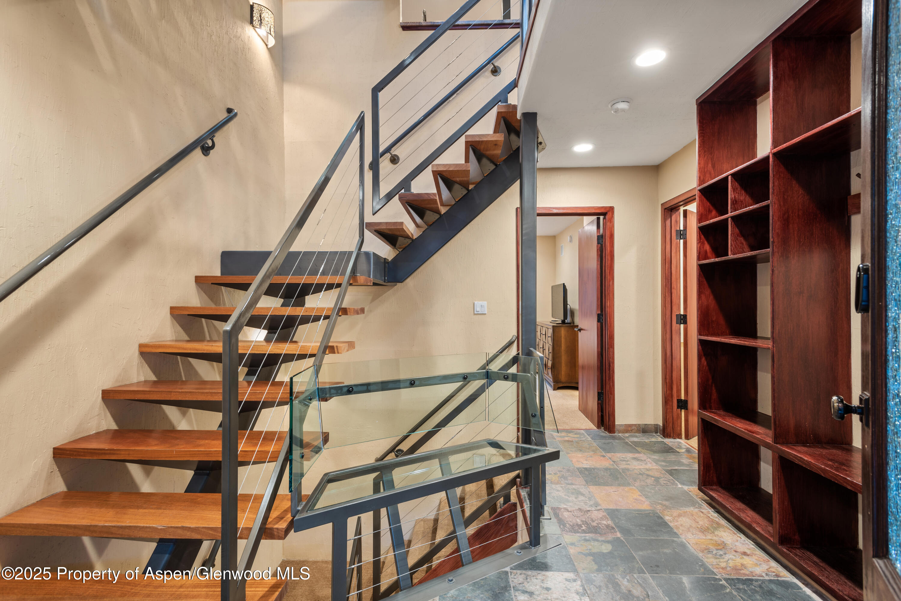 650 S Monarch Street, Unit 4