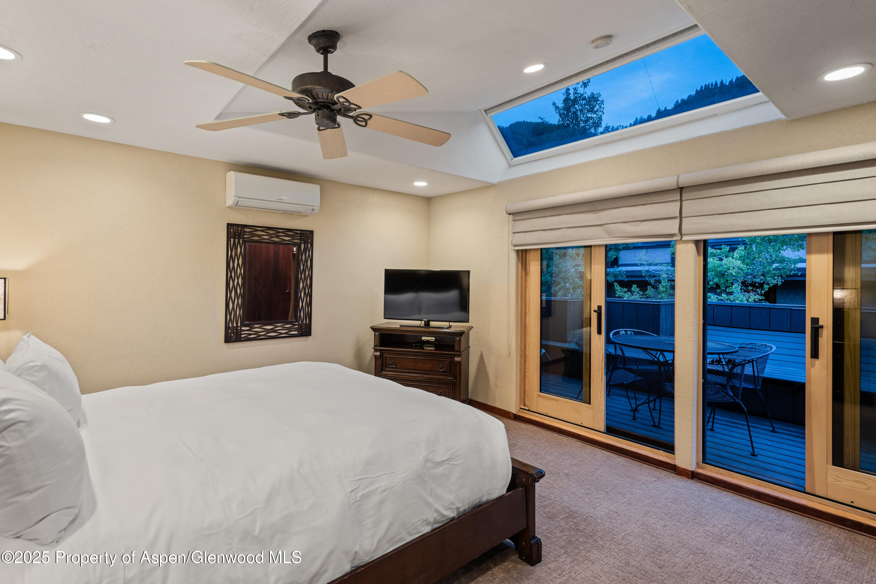 650 S Monarch Street, Unit 4