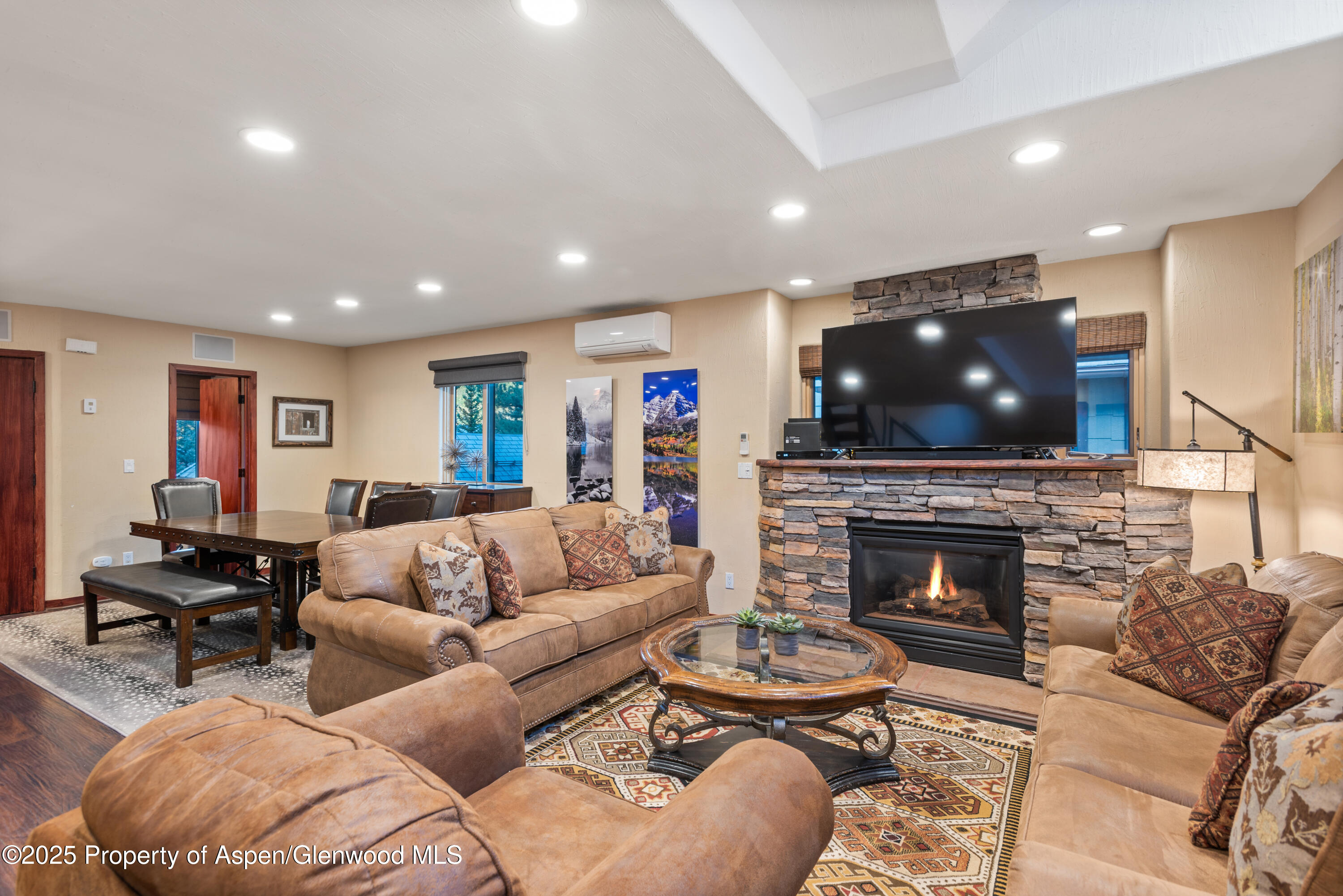 650 S Monarch Street, Unit 4