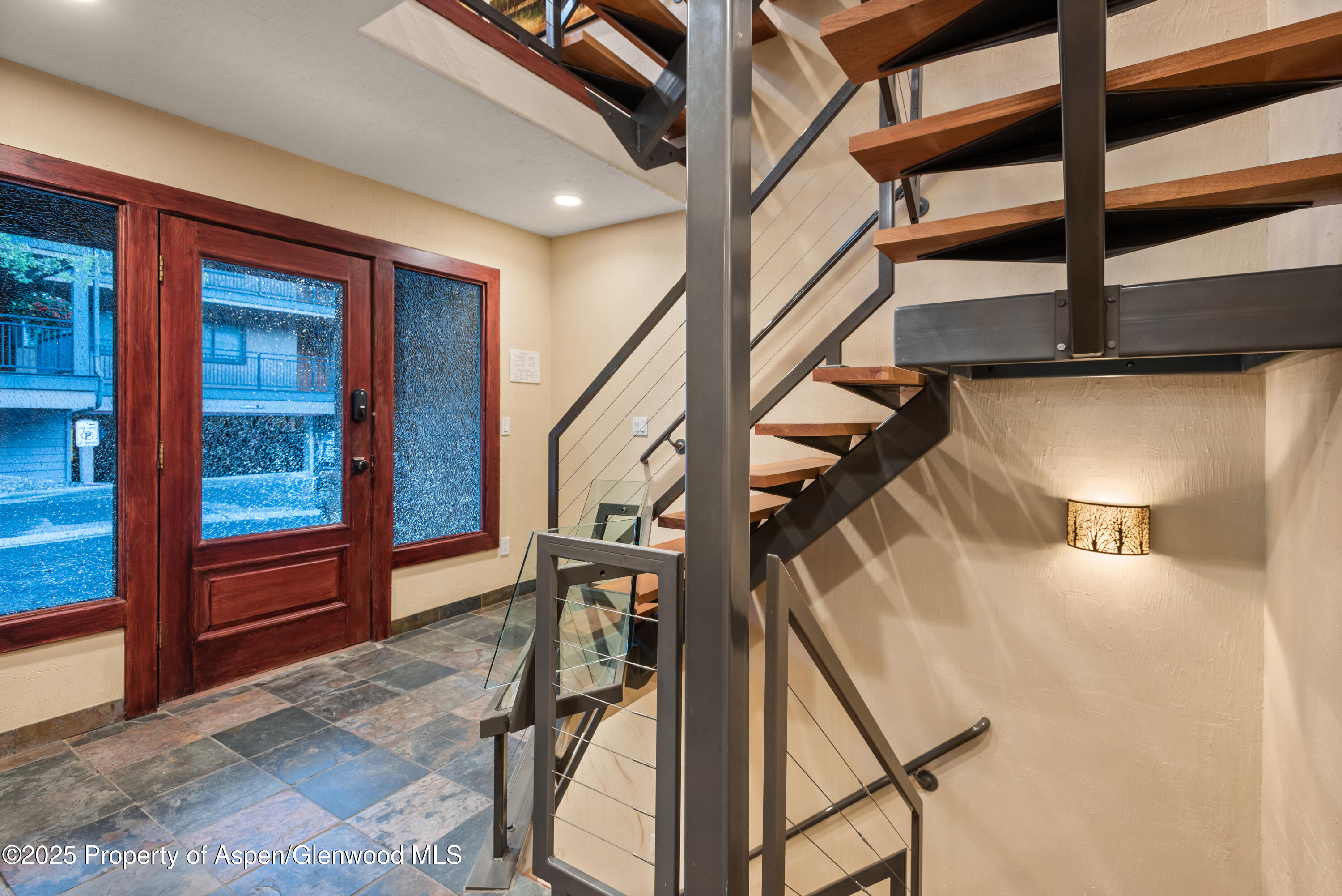 650 S Monarch Street, Unit 4