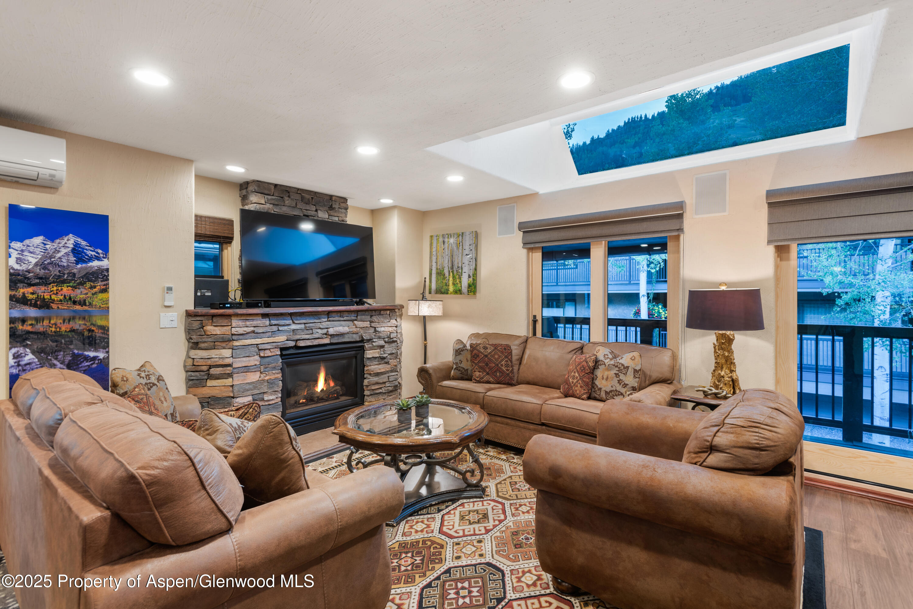 650 S Monarch Street, Unit 4