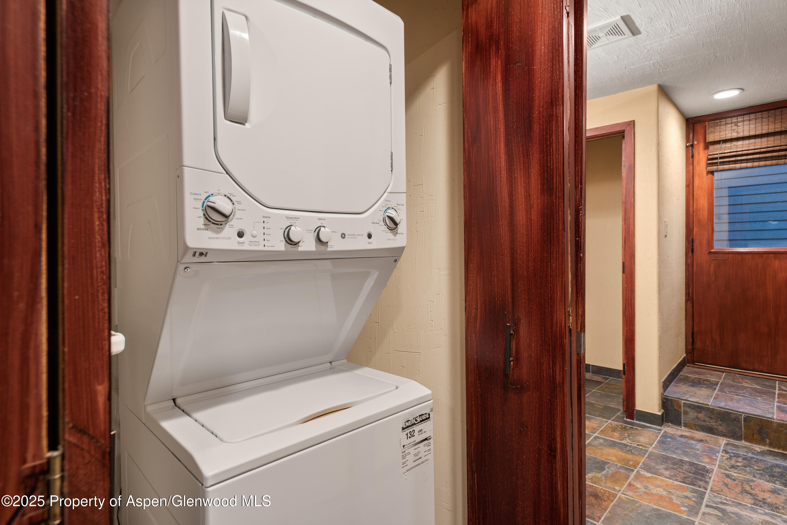 650 S Monarch Street, Unit 4