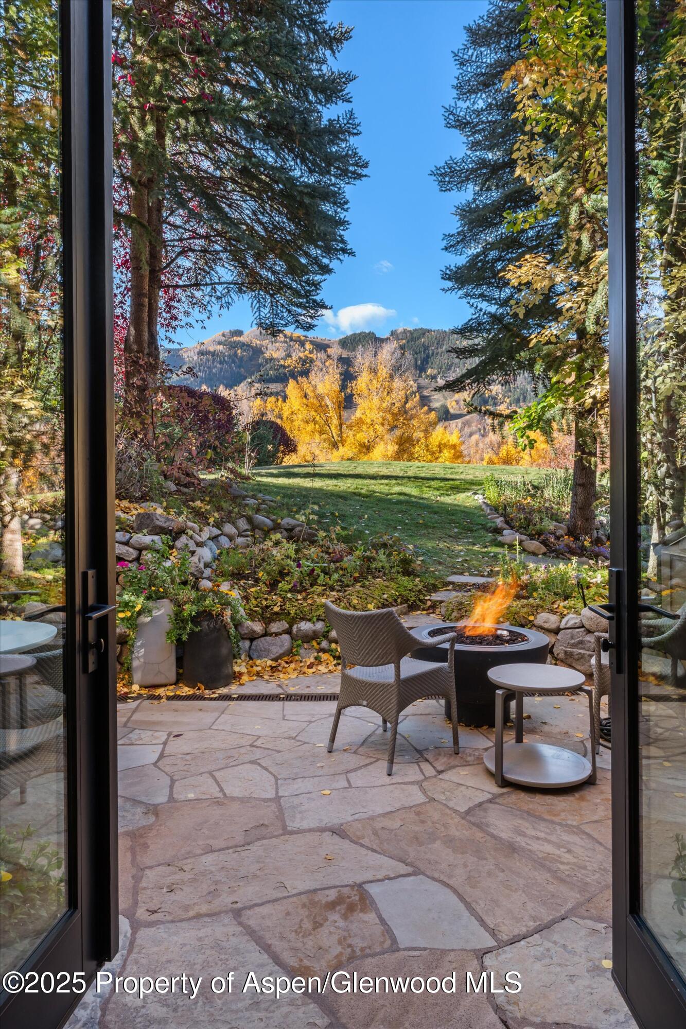 155 Lone Pine Road 12