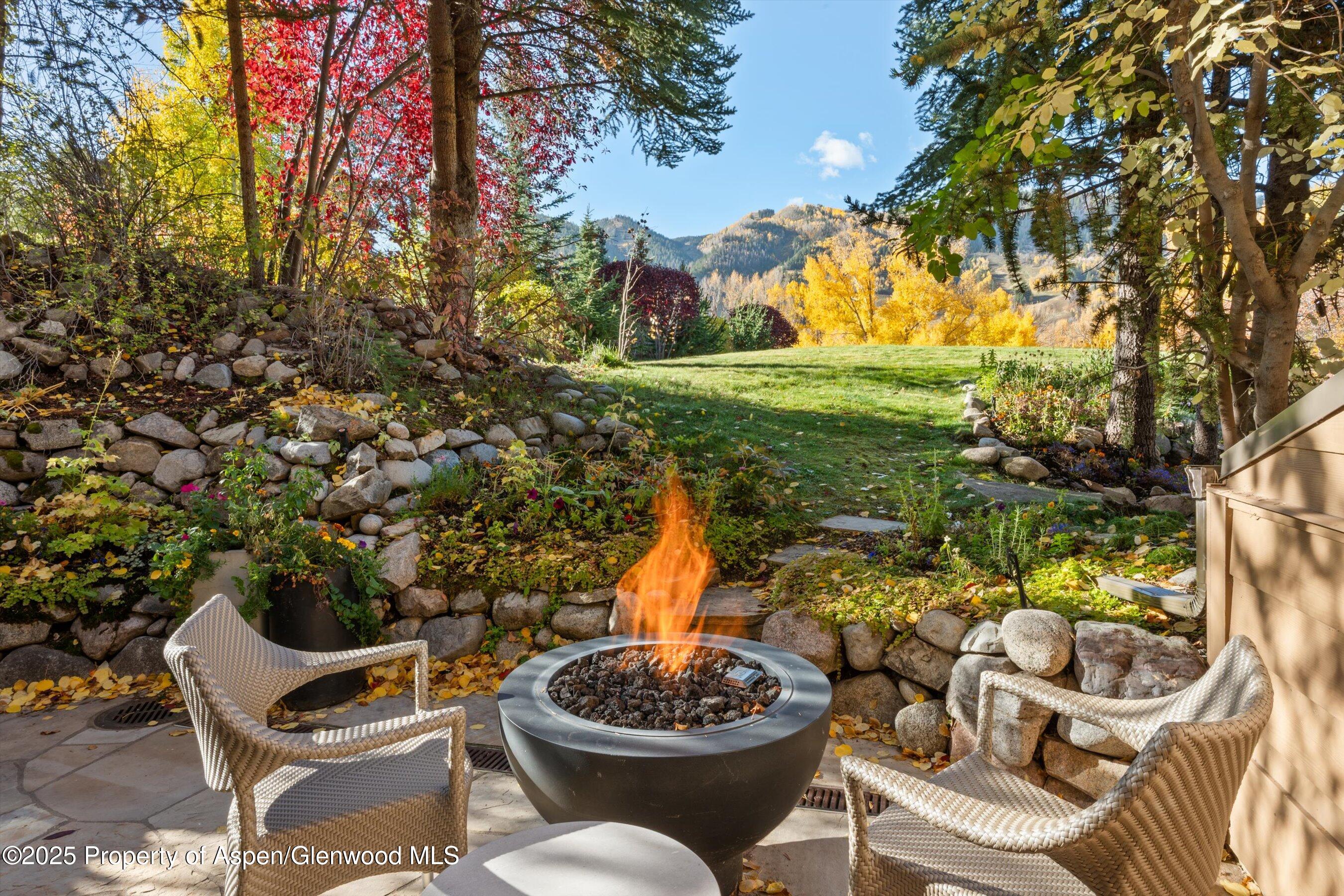 155 Lone Pine Road 12