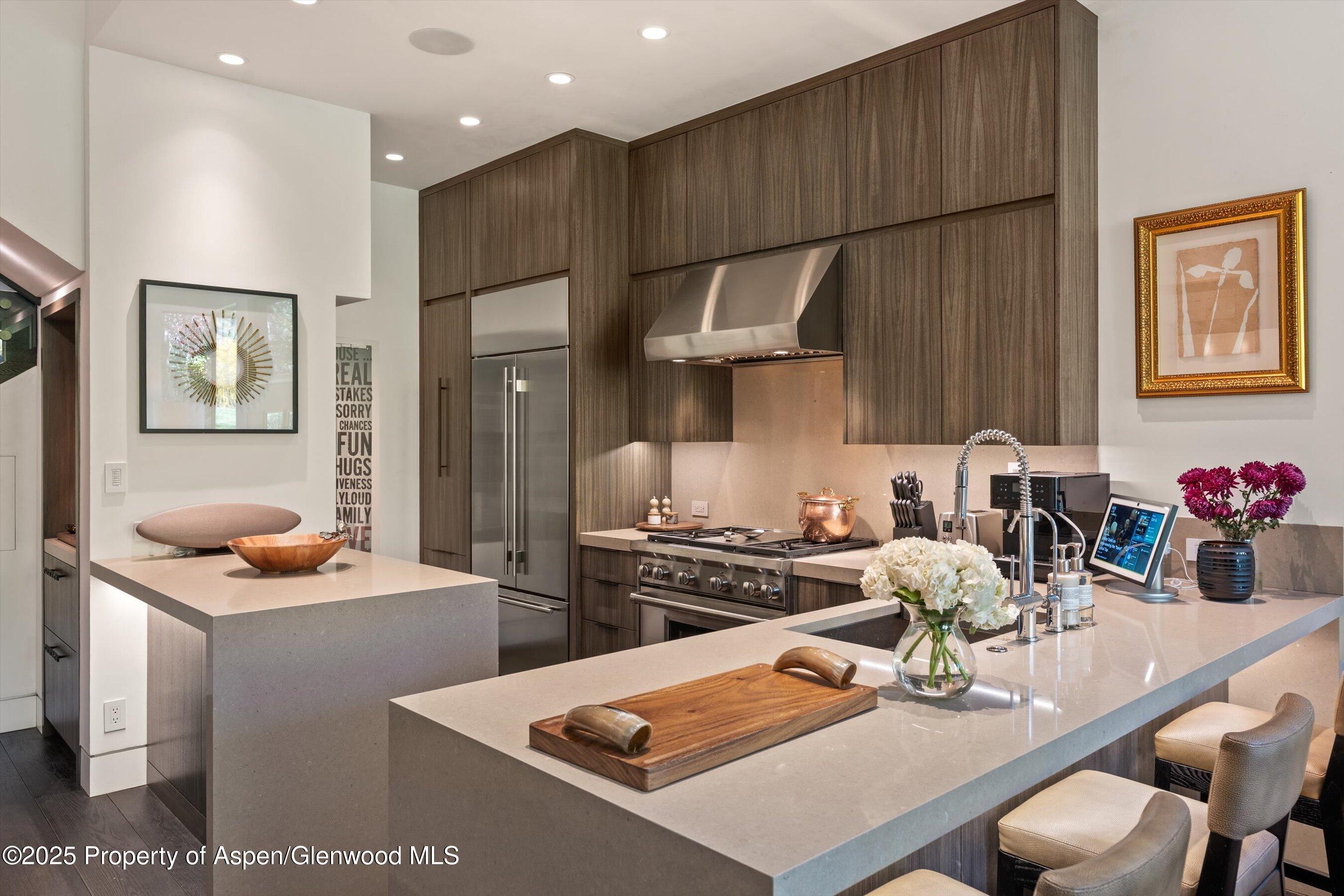 155 Lone Pine Road 12