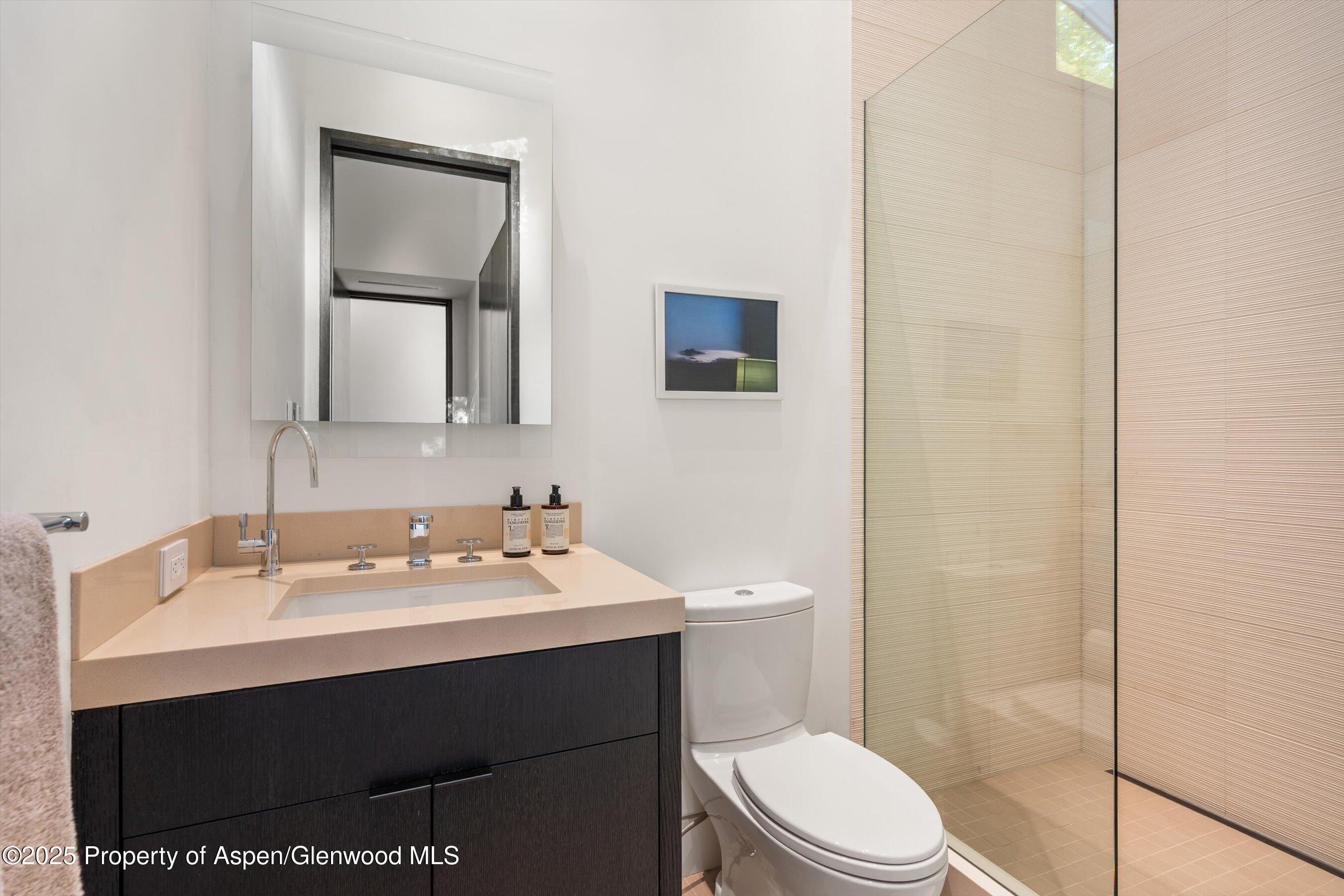 155 Lone Pine Road 12