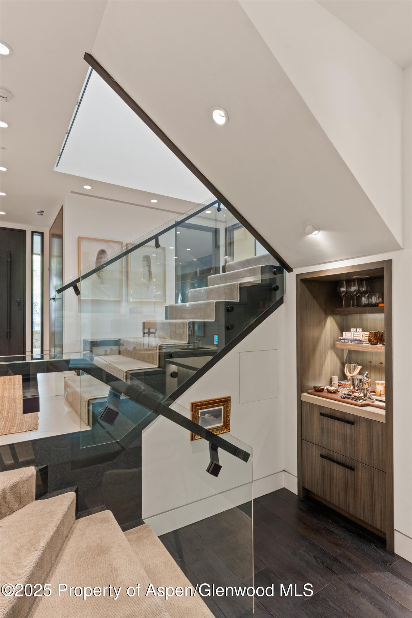 155 Lone Pine Road 12