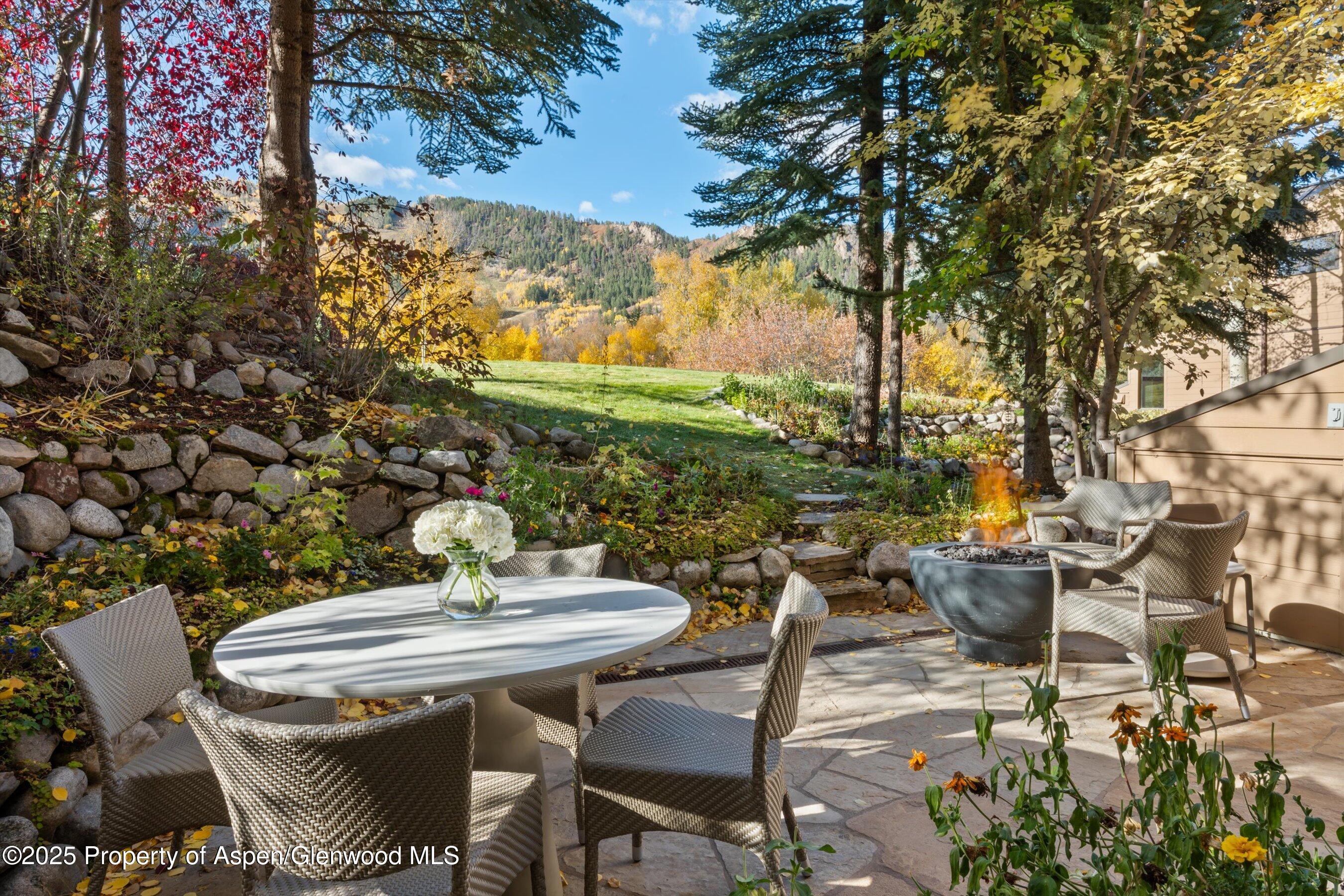 155 Lone Pine Road 12