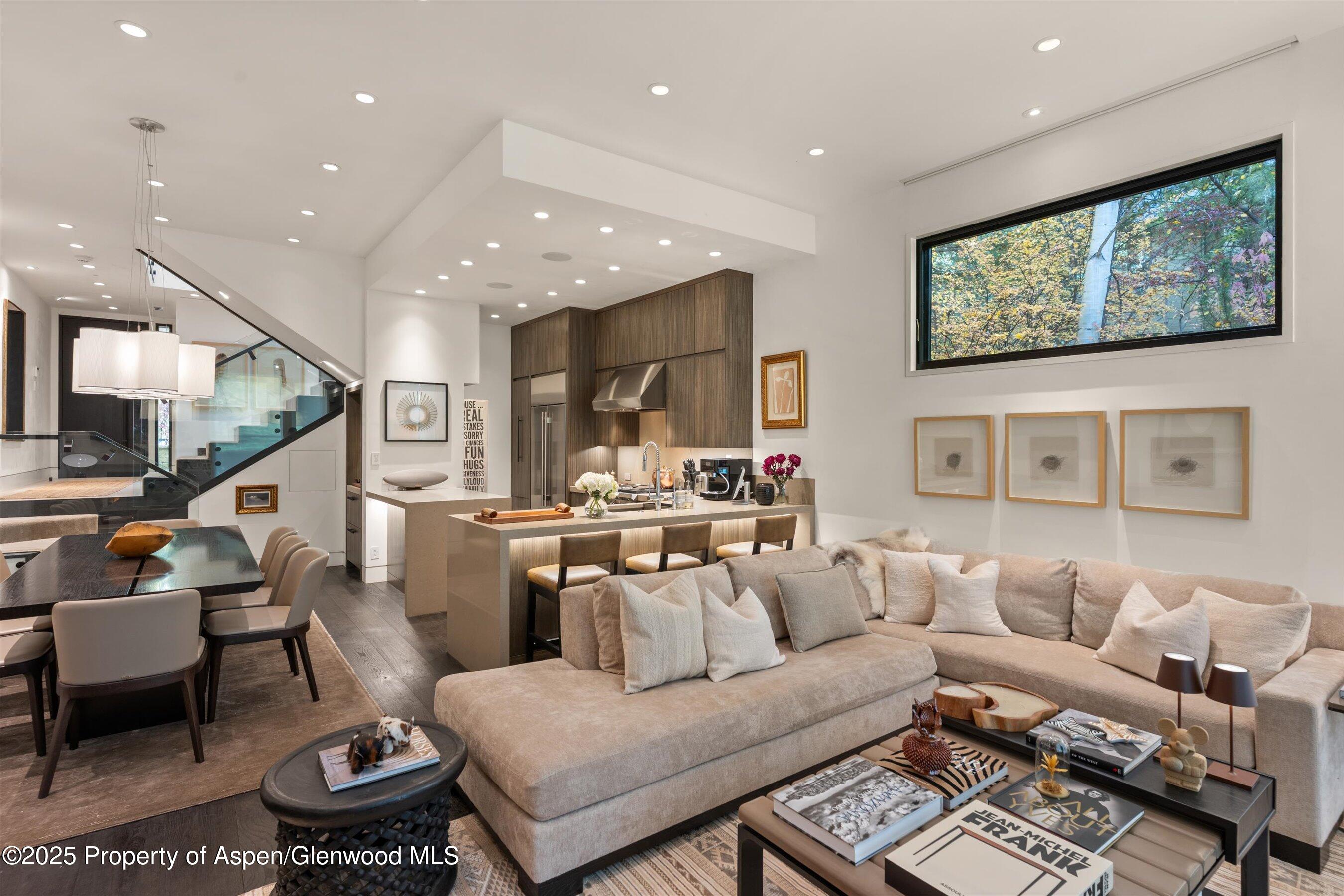 155 Lone Pine Road 12