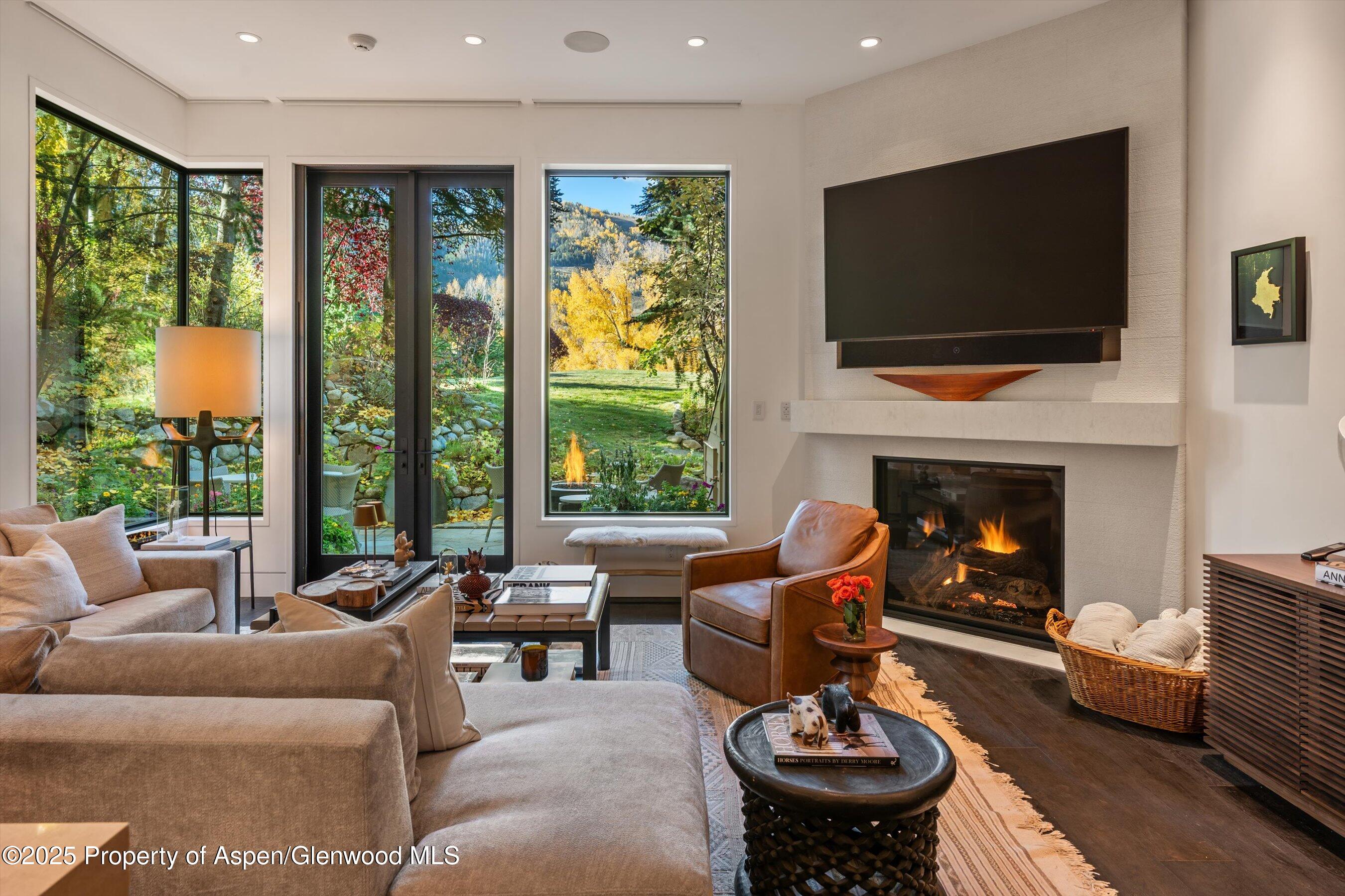 155 Lone Pine Road 12