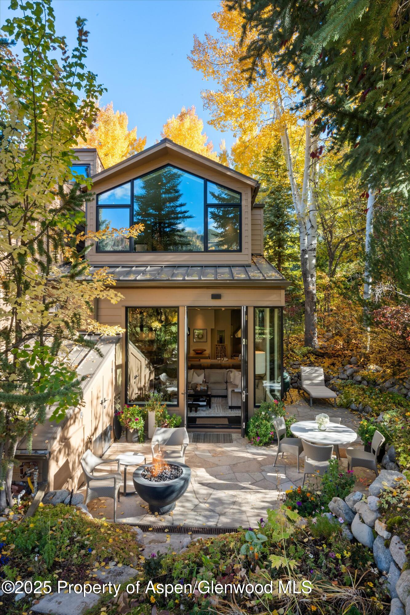 155 Lone Pine Road 12