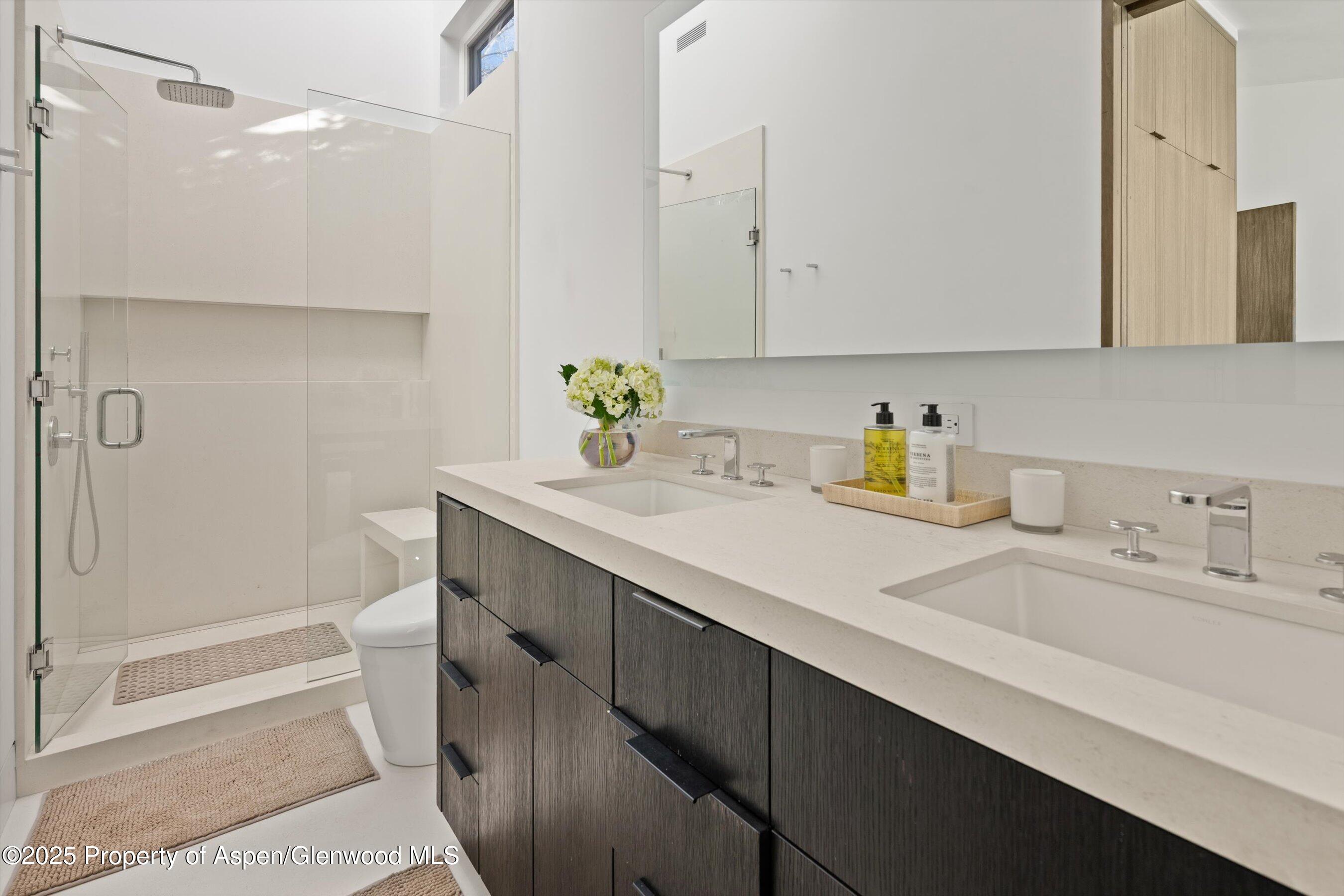 155 Lone Pine Road 12