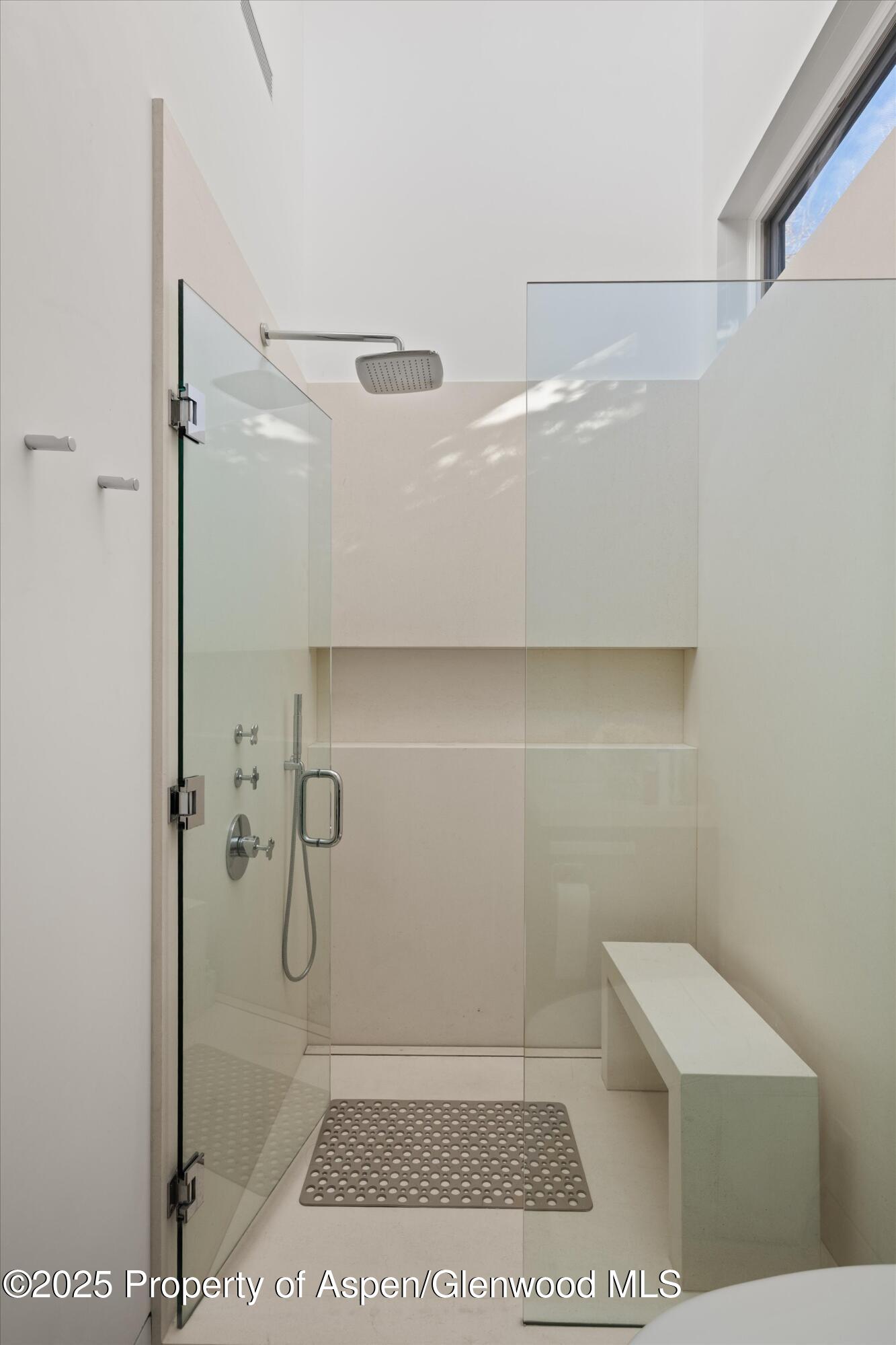 155 Lone Pine Road 12