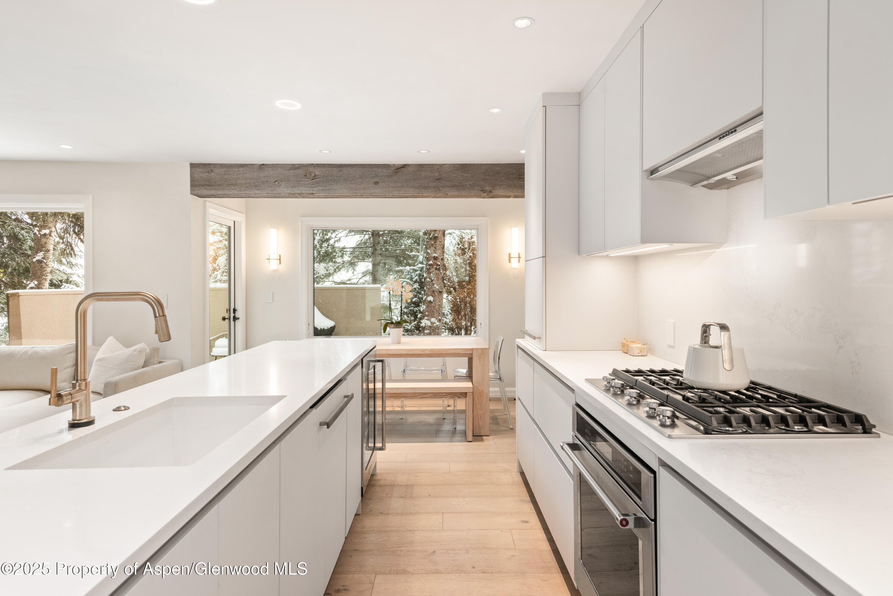 814 W Bleeker Street C4