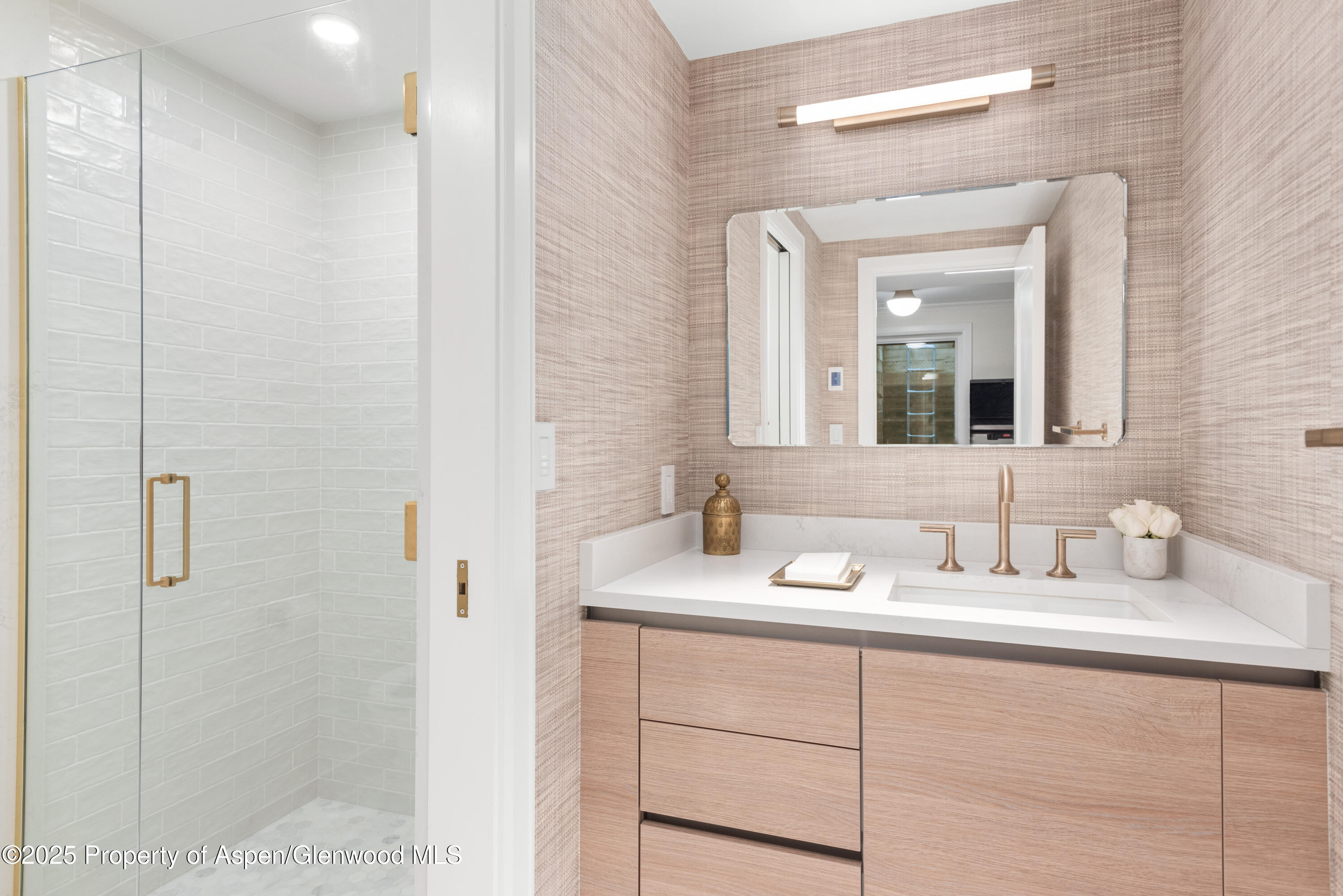 814 W Bleeker Street C4