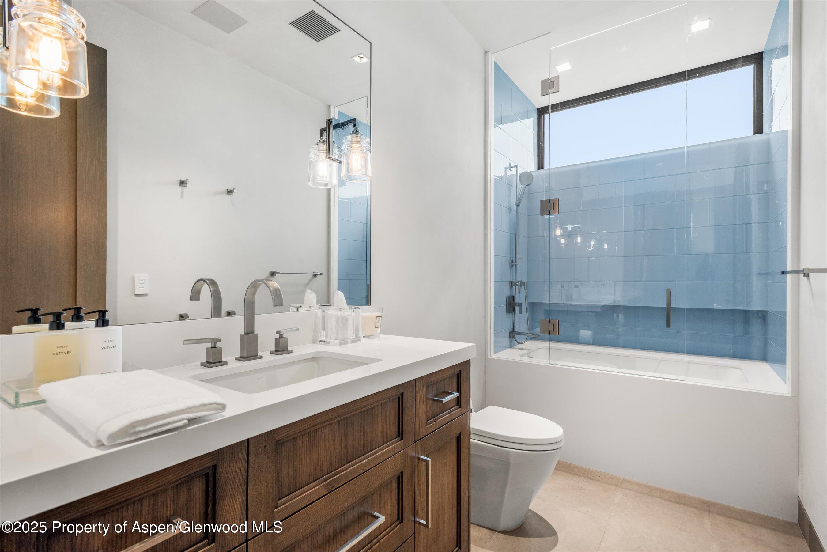 31 E Bourg Trail