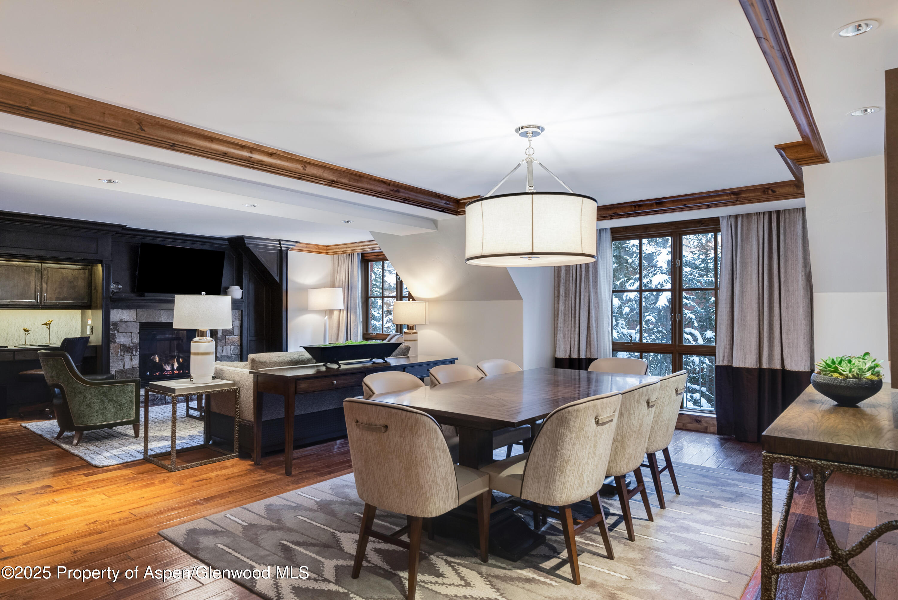 315 E Dean Street B65/7,8,27,41