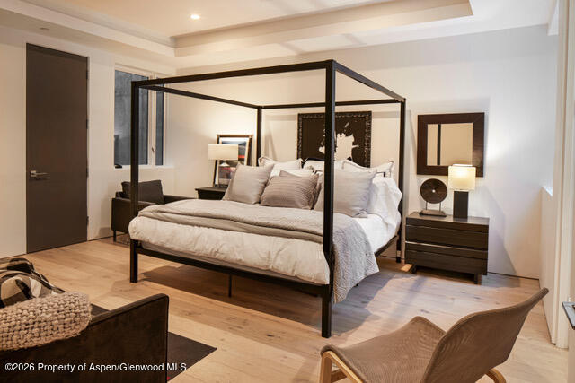 813 W Smuggler Street