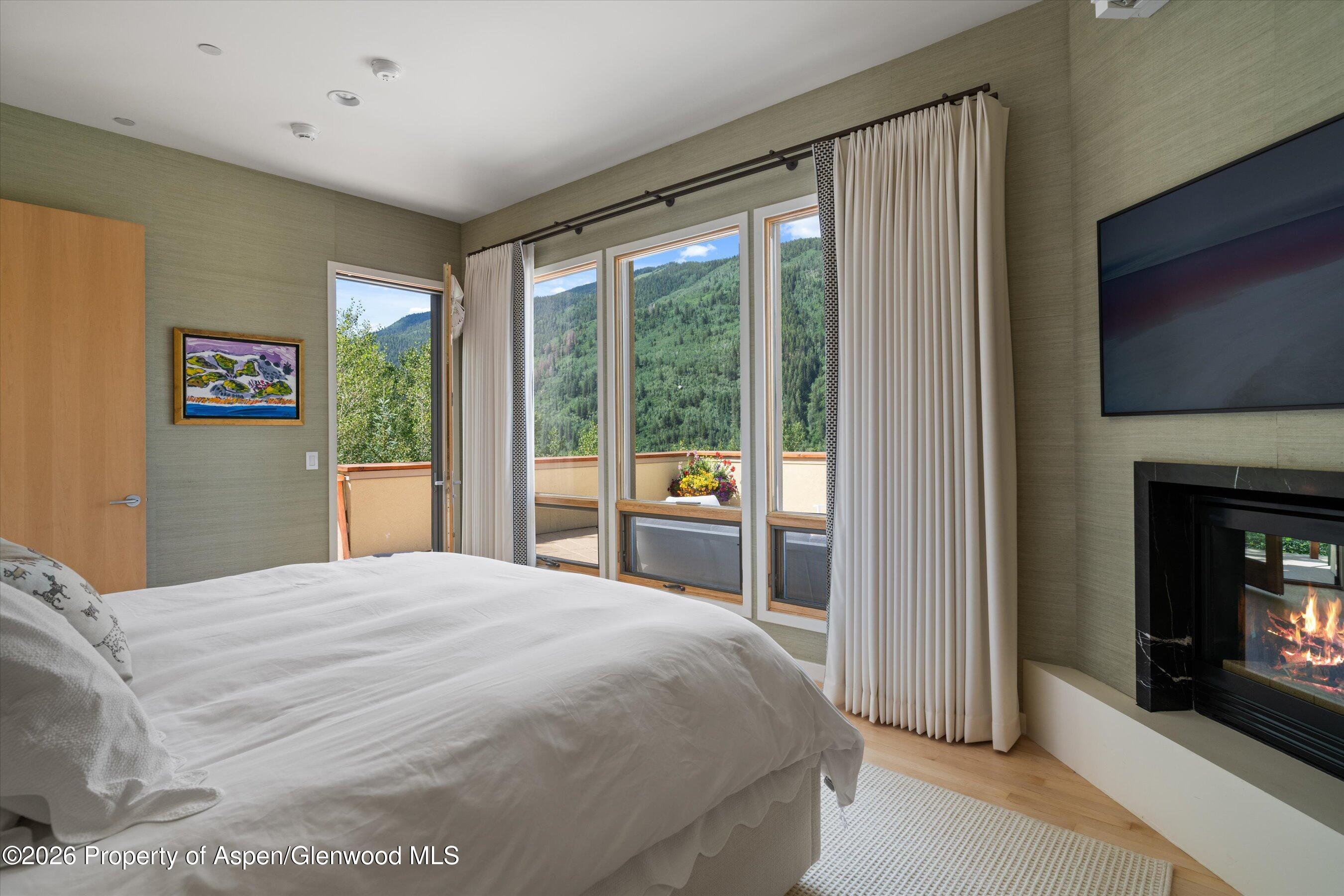 250 Mountain Laurel Drive B