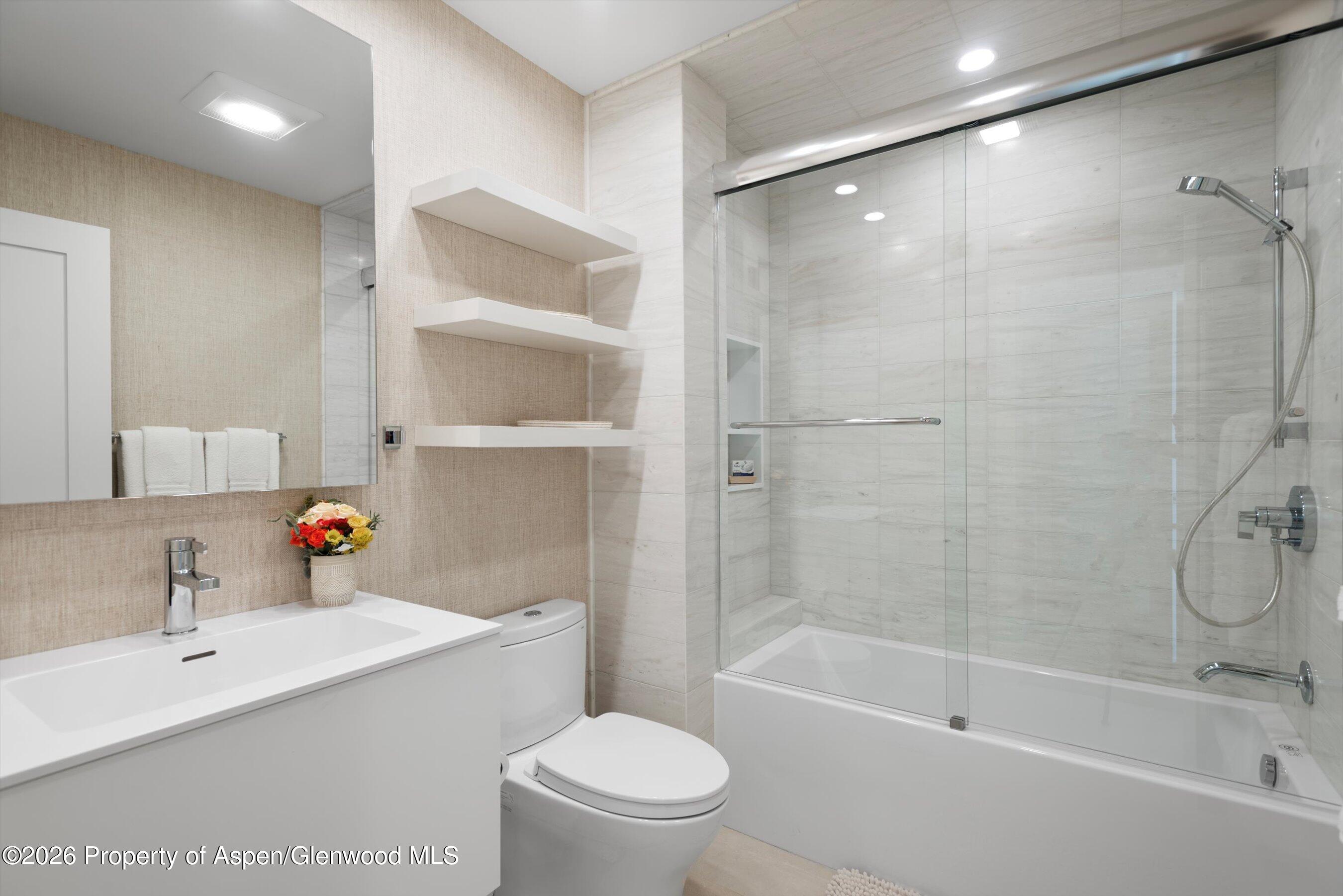 3904 Brush Creek Road #9