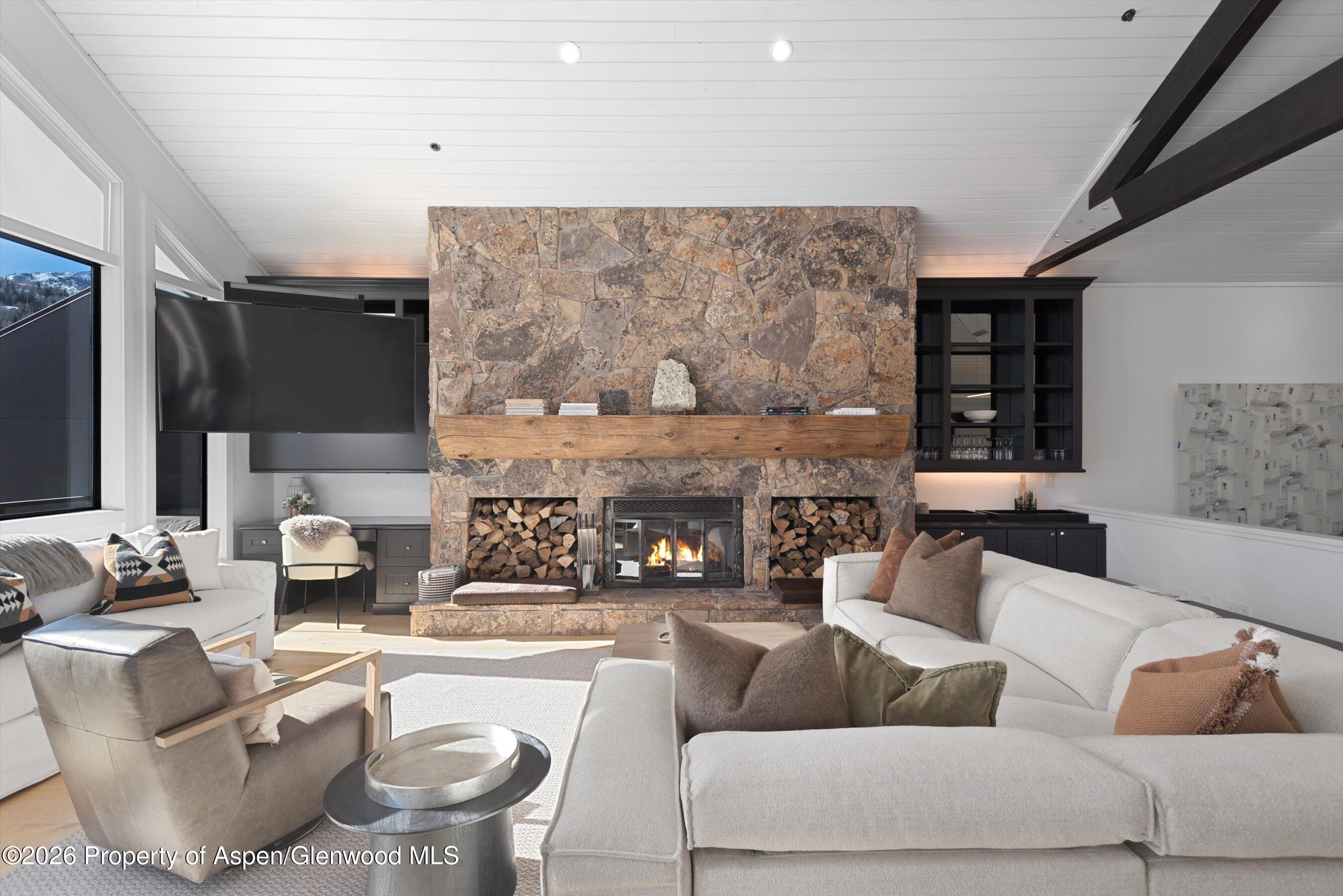 3904 Brush Creek Road #9