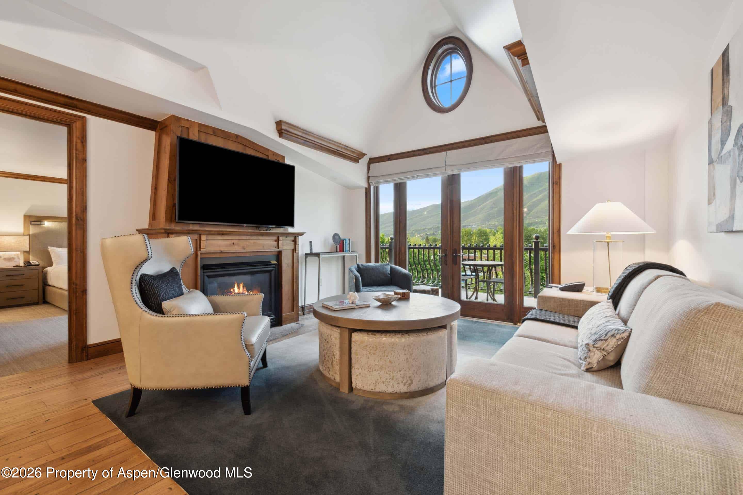 415 E Dean St, Unit 30, Week 10