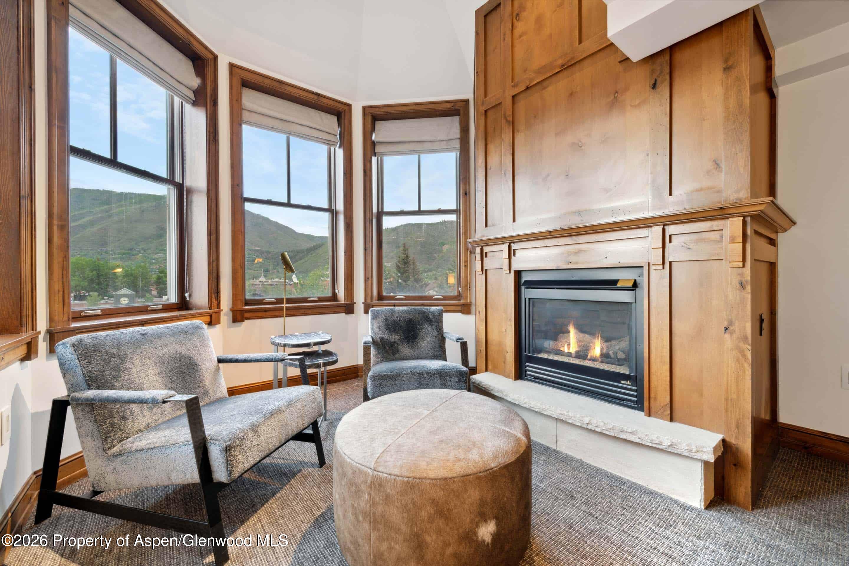 415 E Dean St, Unit 30, Week 10