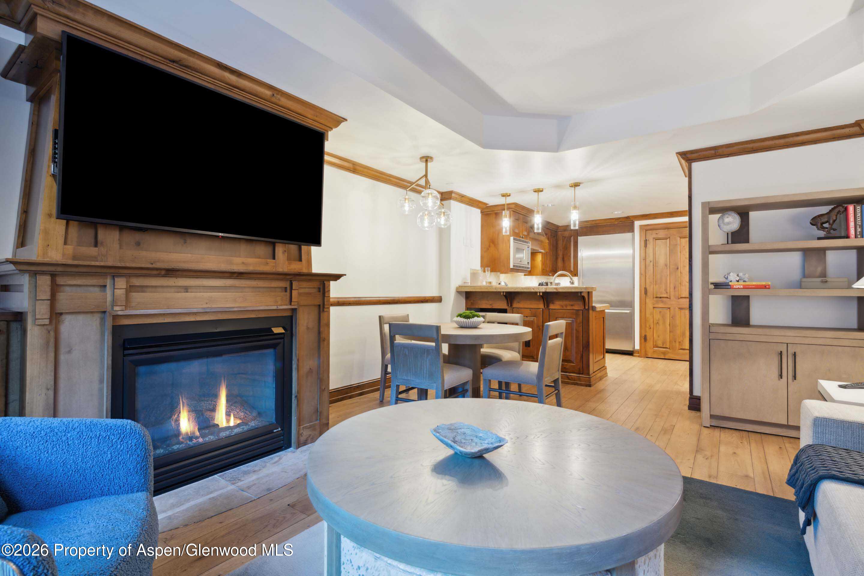 415 E Dean St, Unite 43, Week 12
