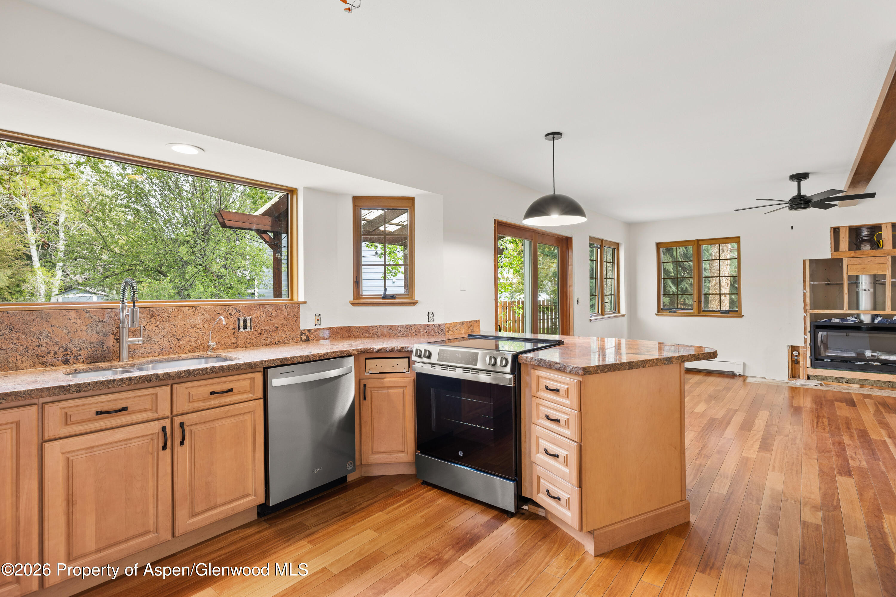389 Rabbit Road