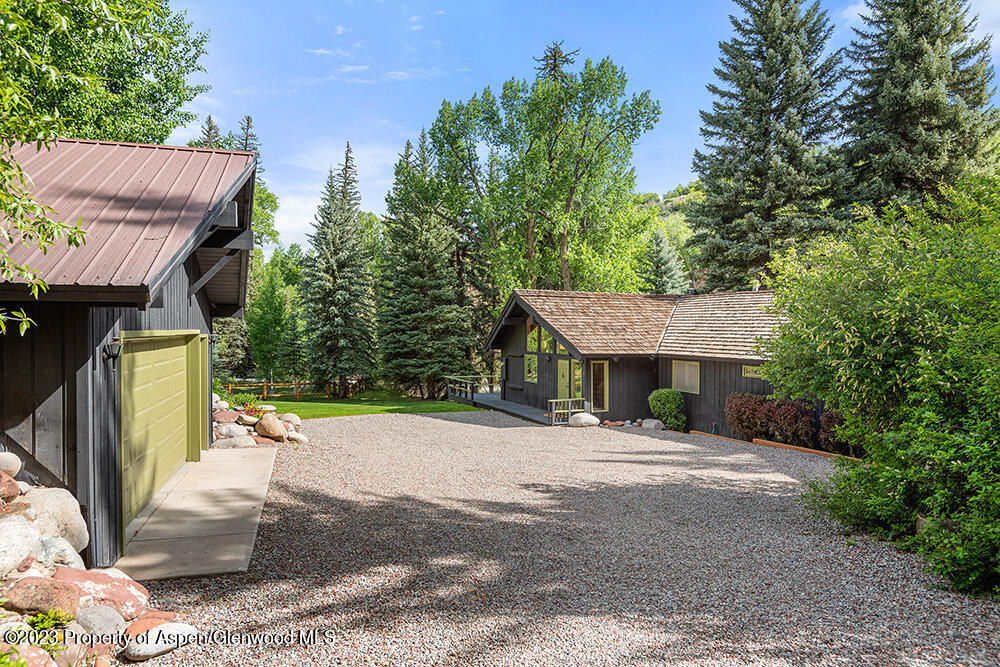30 Smith Hill Way
