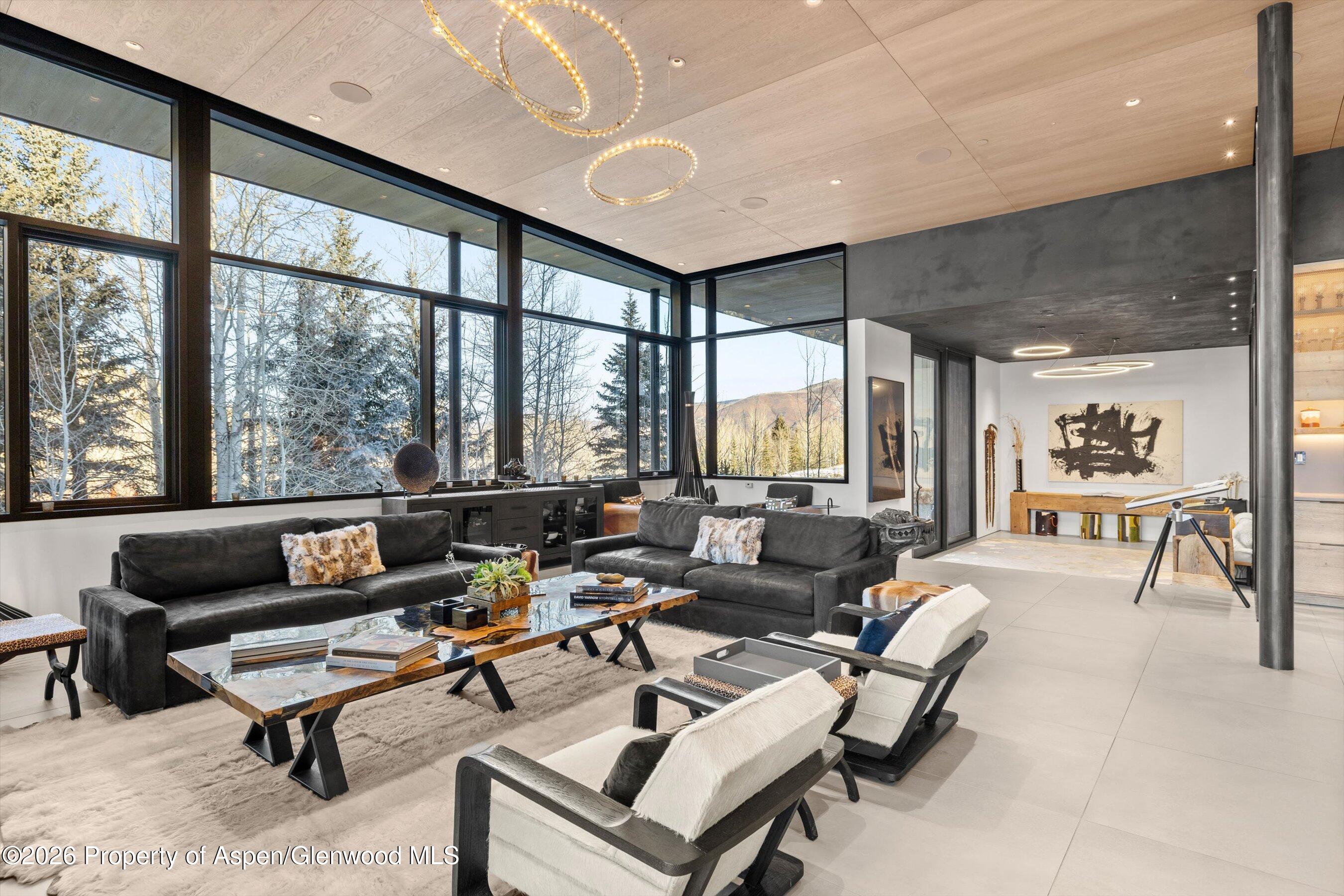 296 Glen Dee Road