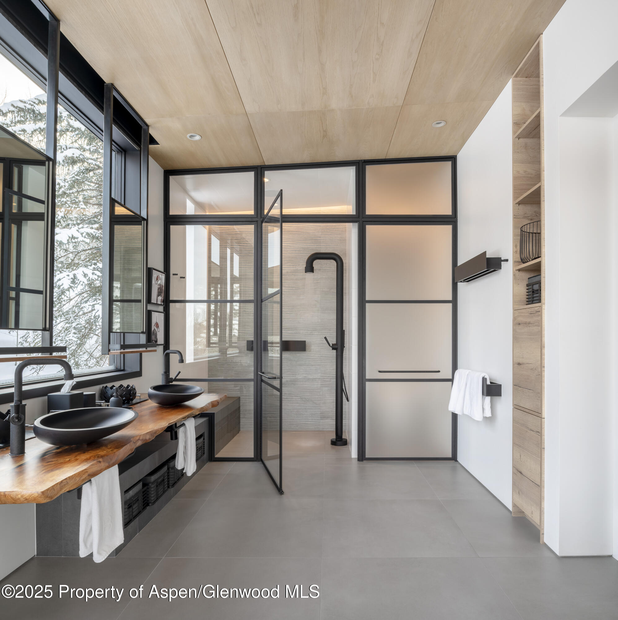 296 Glen Dee Road