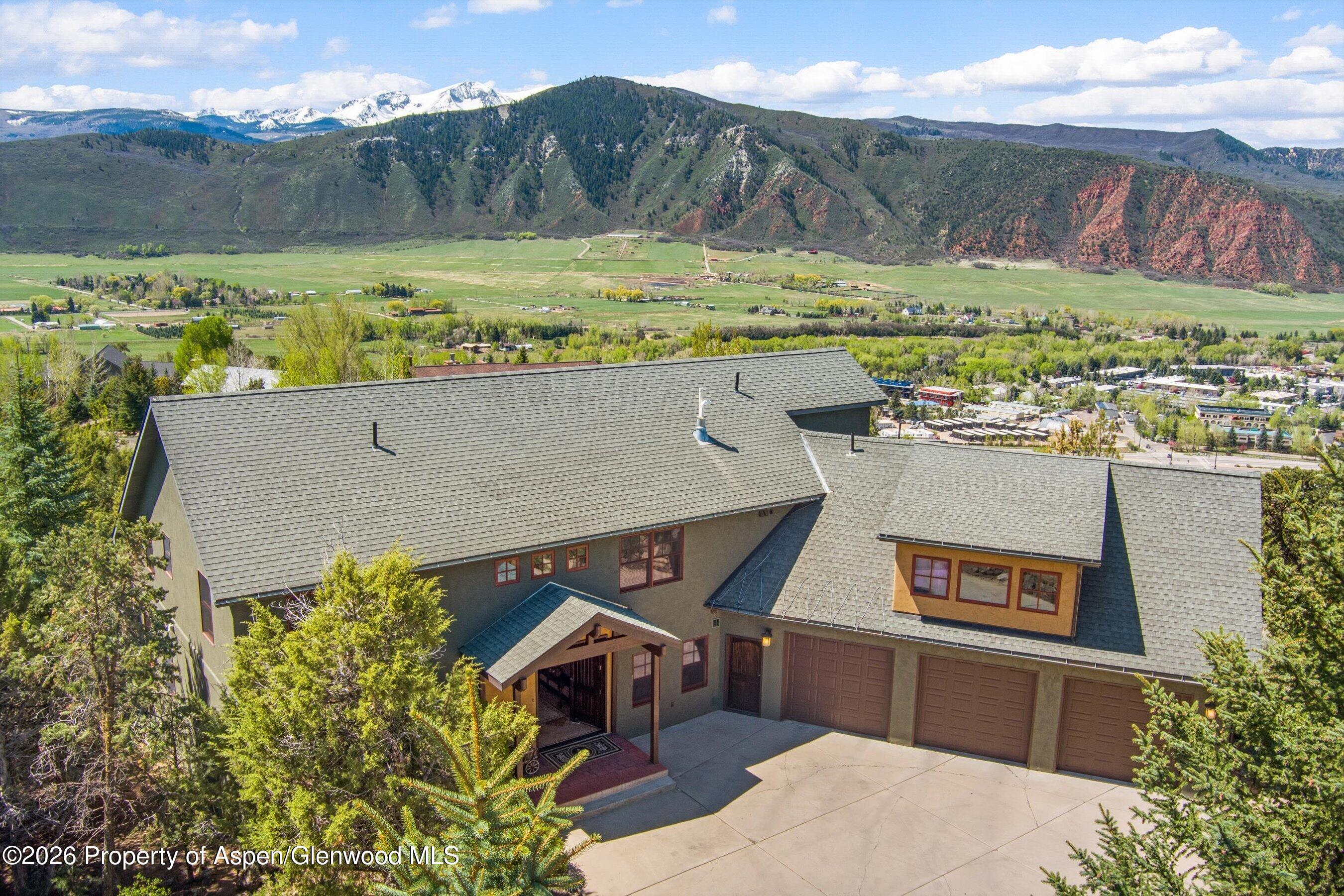 845 Hillcrest Drive