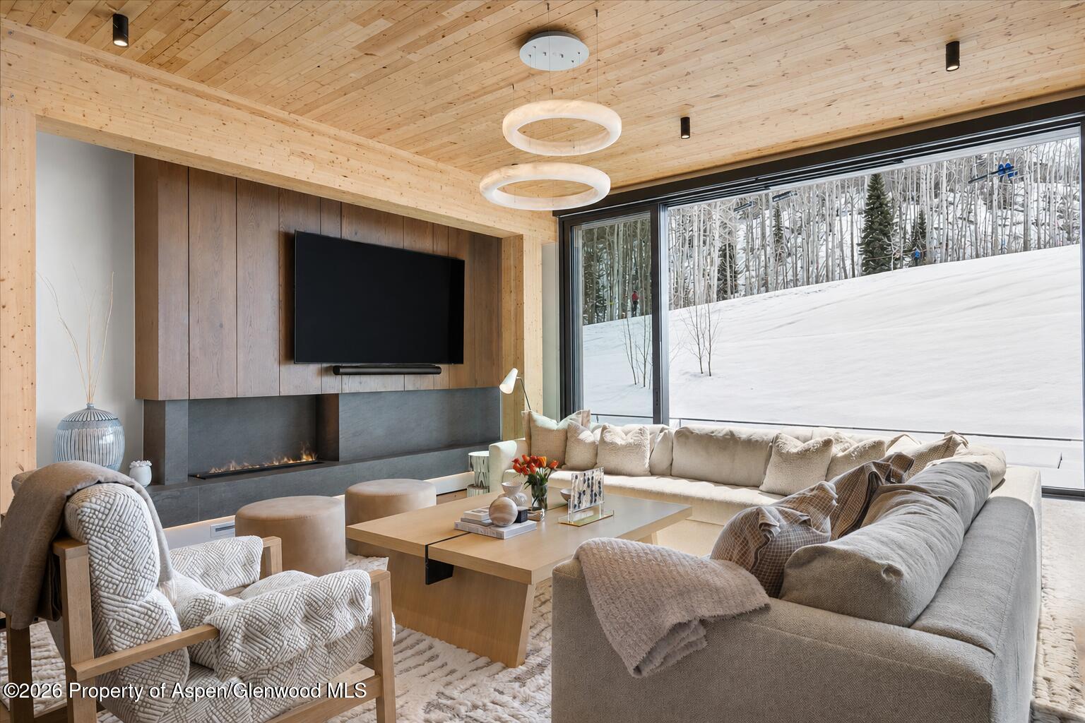 180 Wood Road 203