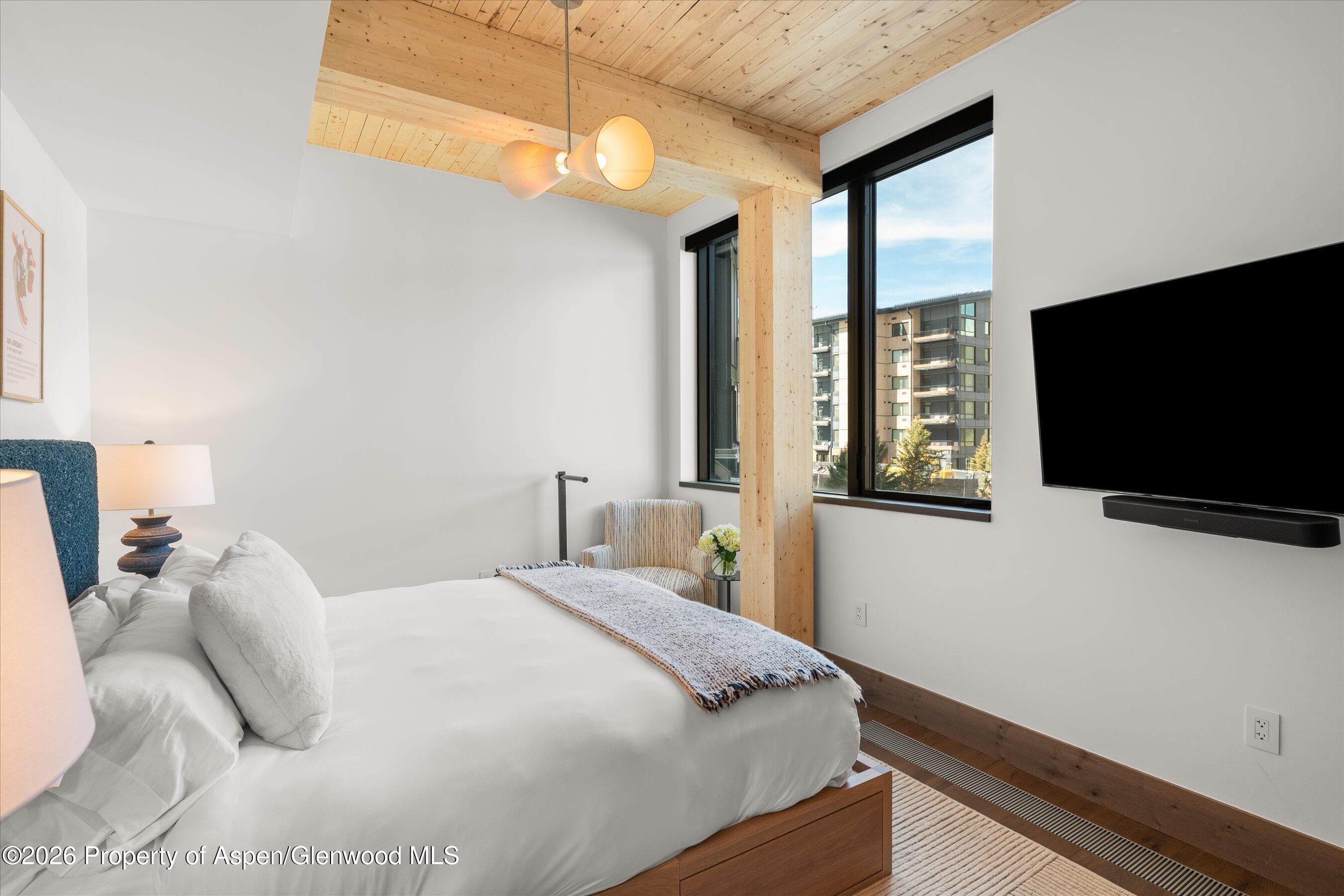 180 Wood Road 203