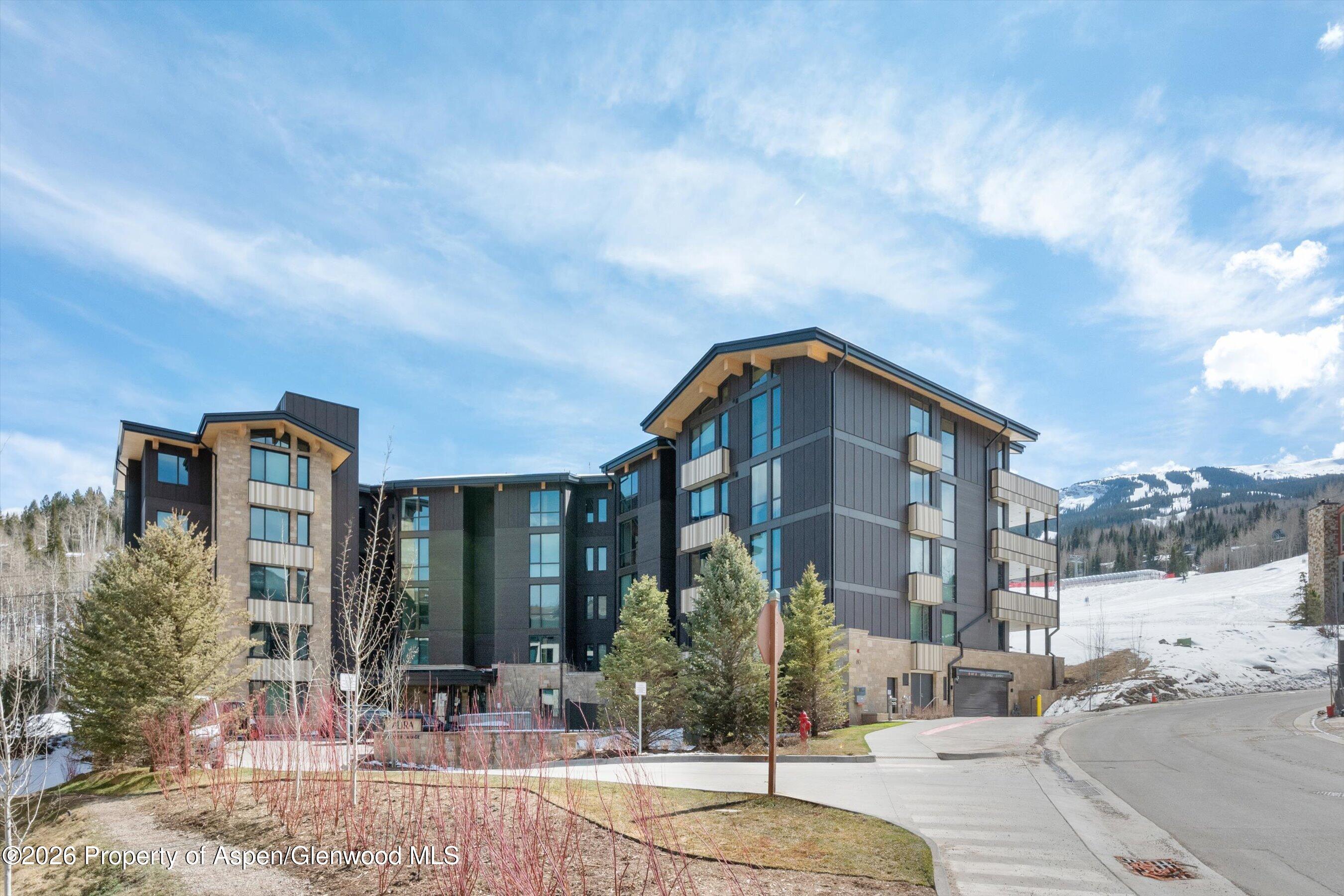 180 Wood Road 203