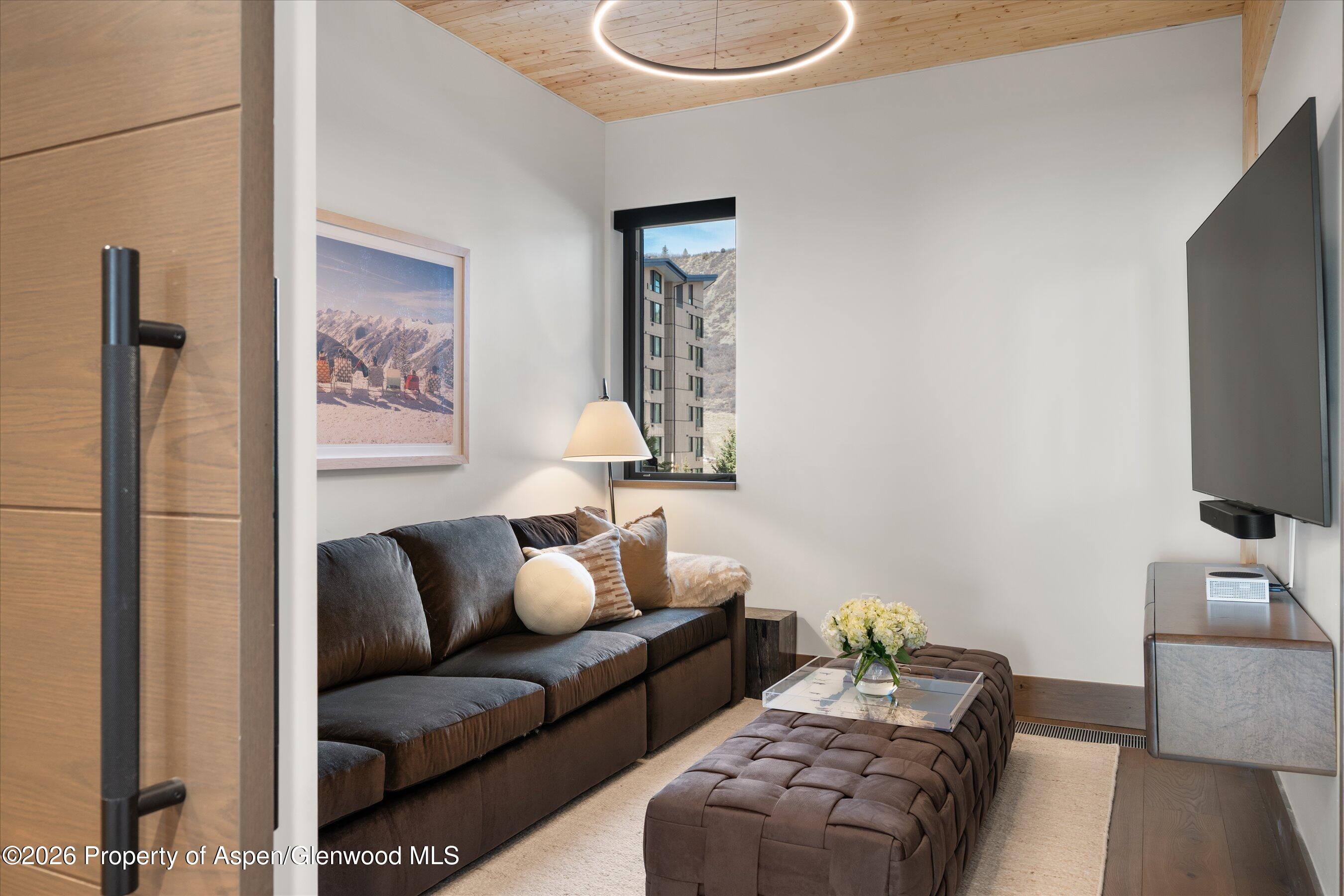 180 Wood Road 203