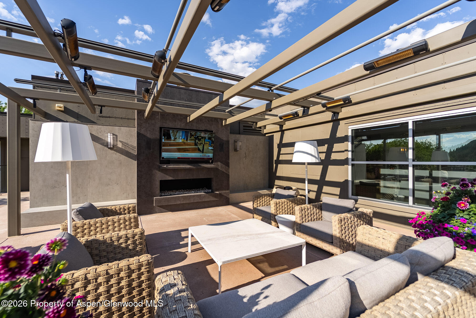 501 E Dean Street F410
