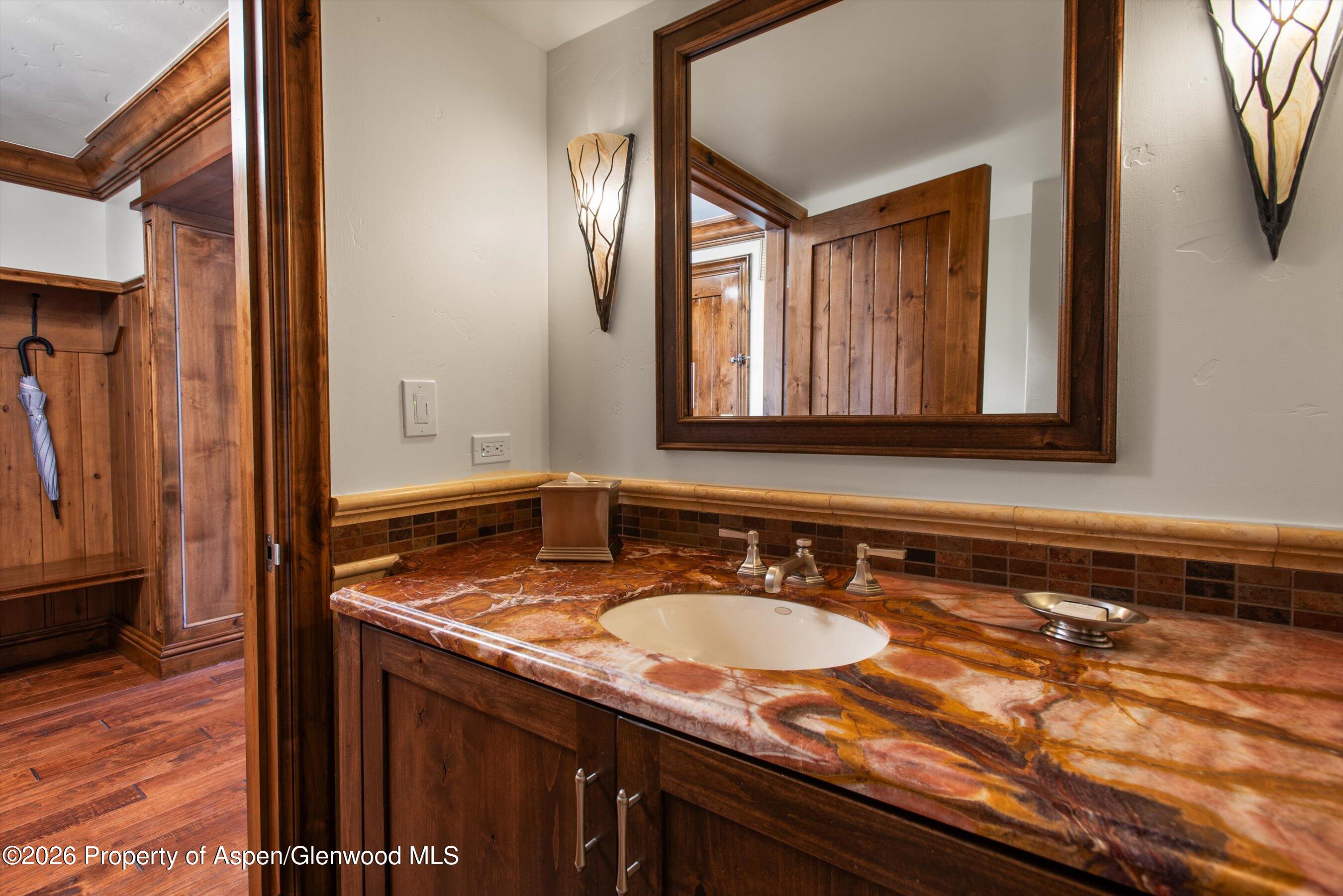 315 E Dean Street B51