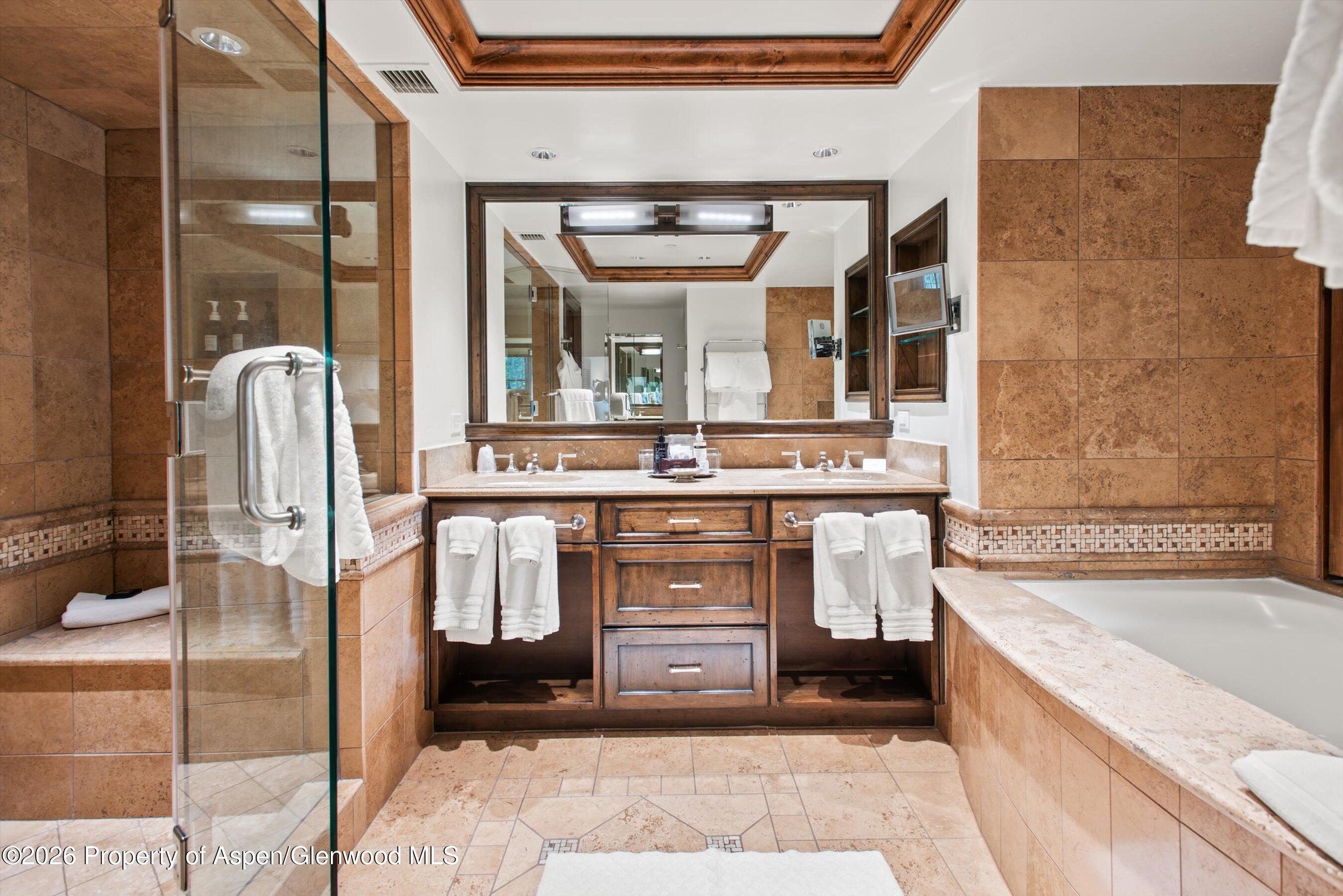 315 E Dean Street B51