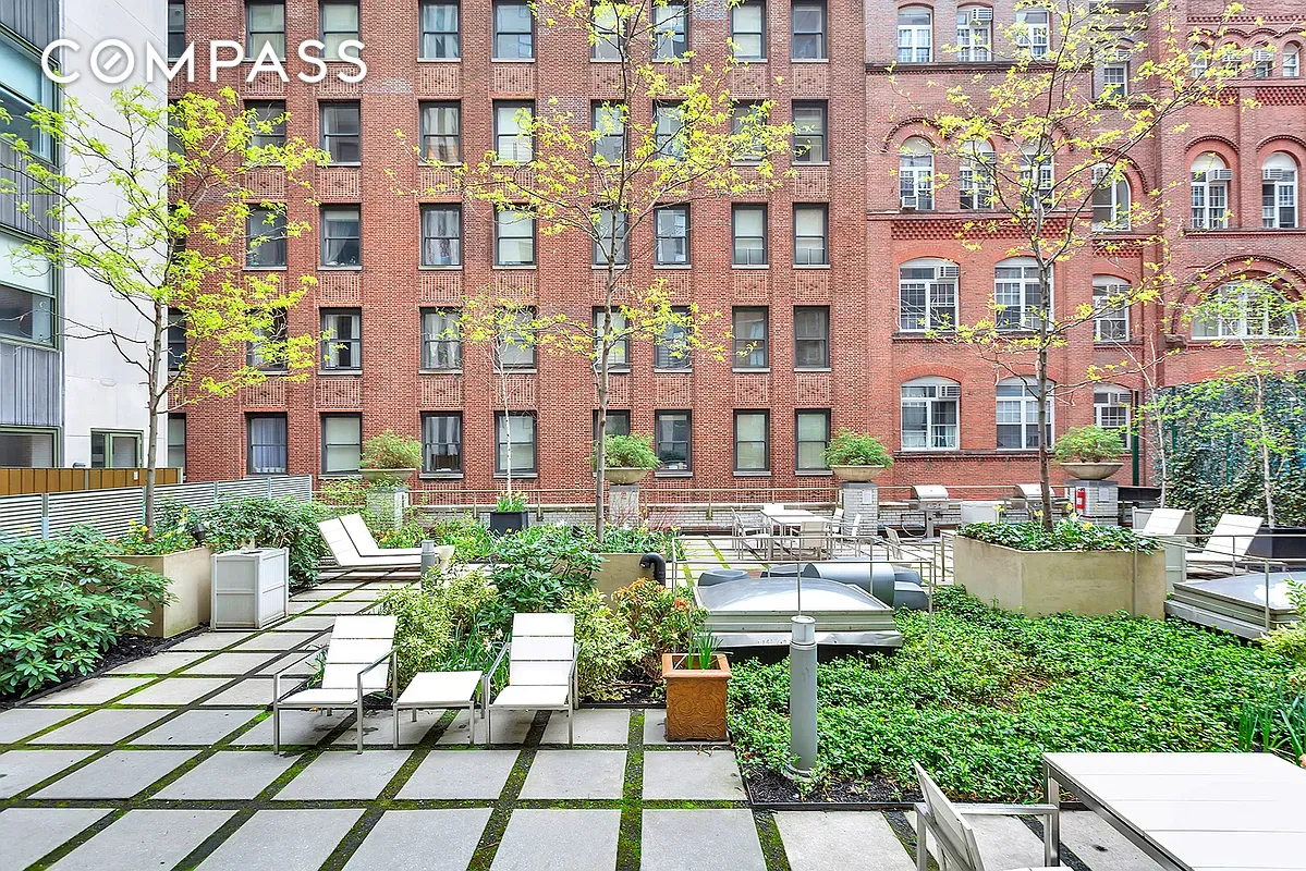 99 John Street 819