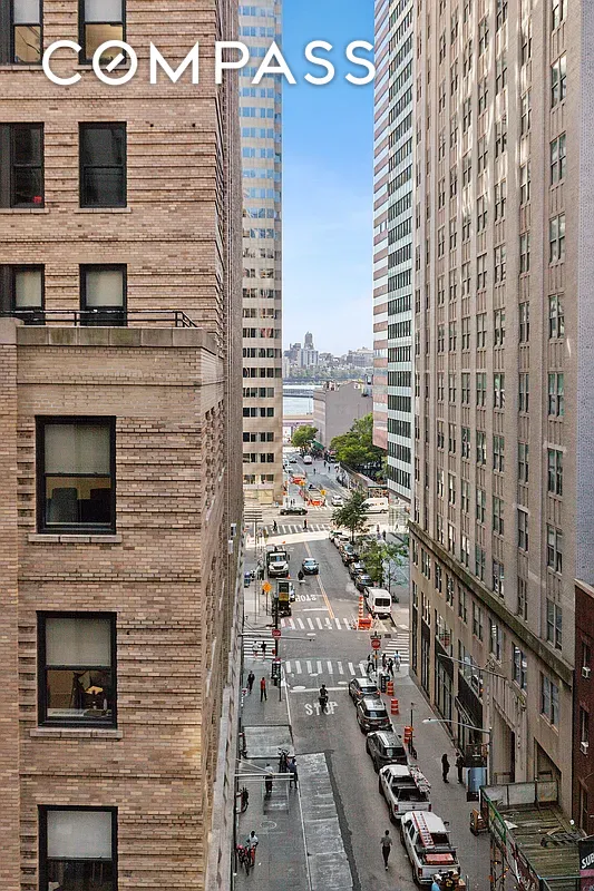 99 John Street 819