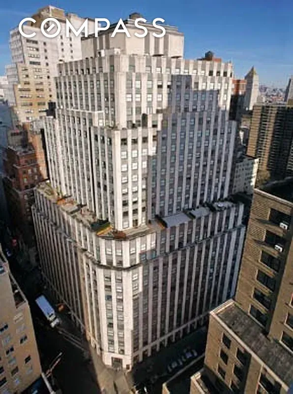 99 John Street 819