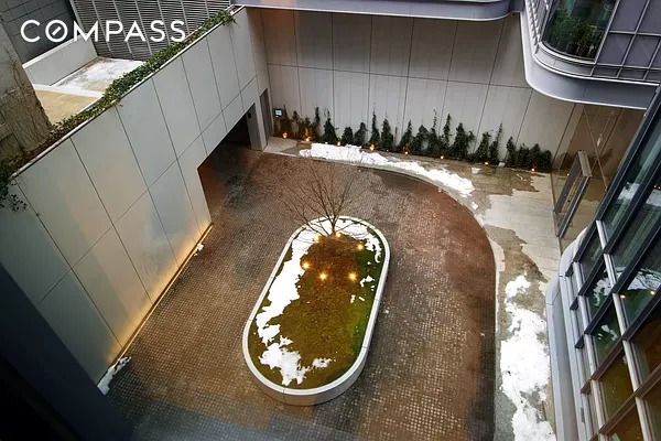 565 Broome Street N6J