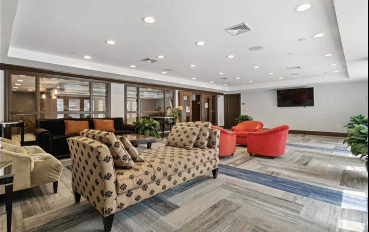 22 AVENUE AT PORT IMPERIAL Unit: 325
